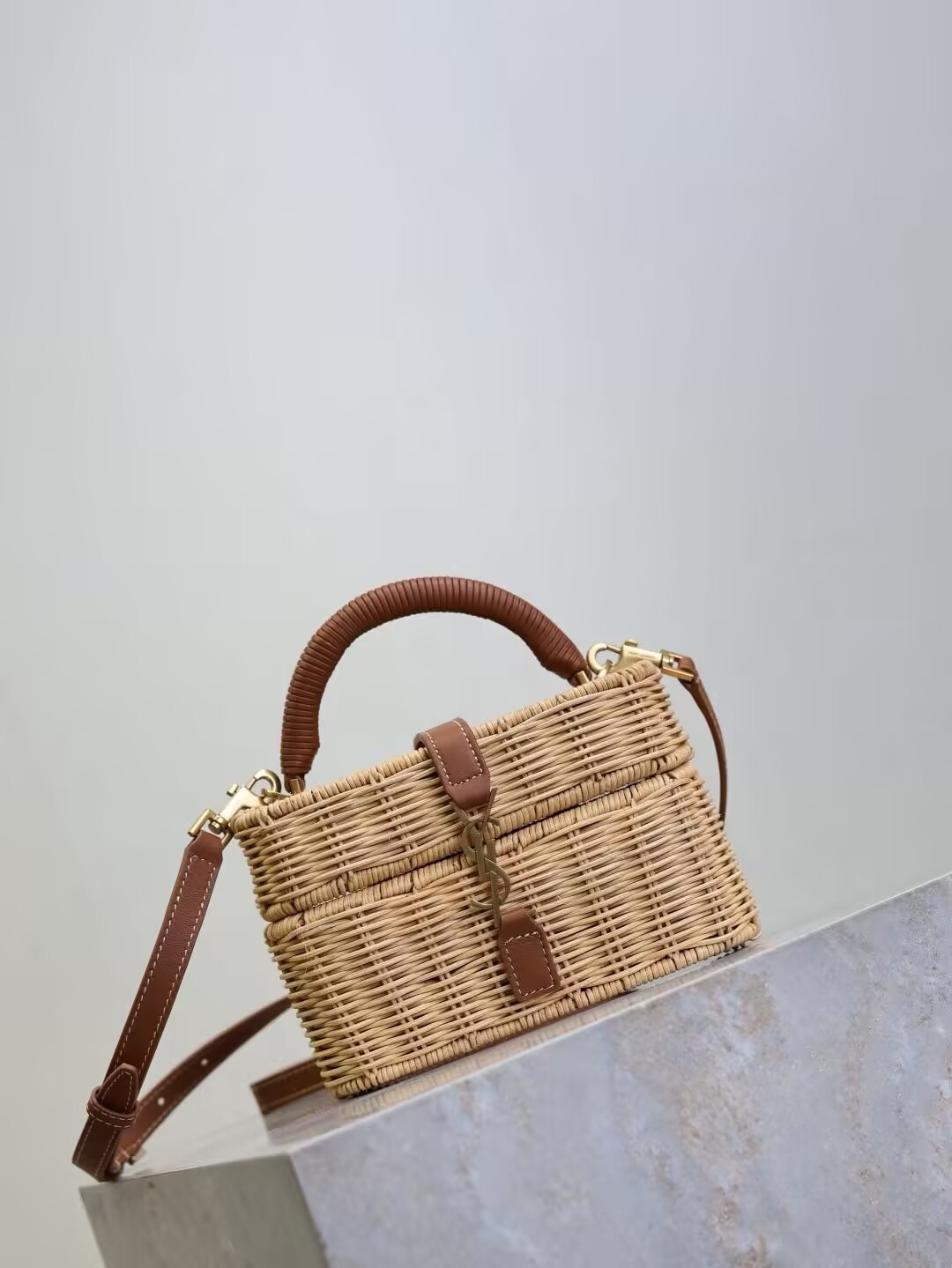 Y51 gaby vanity bag 18x11x6.5cm