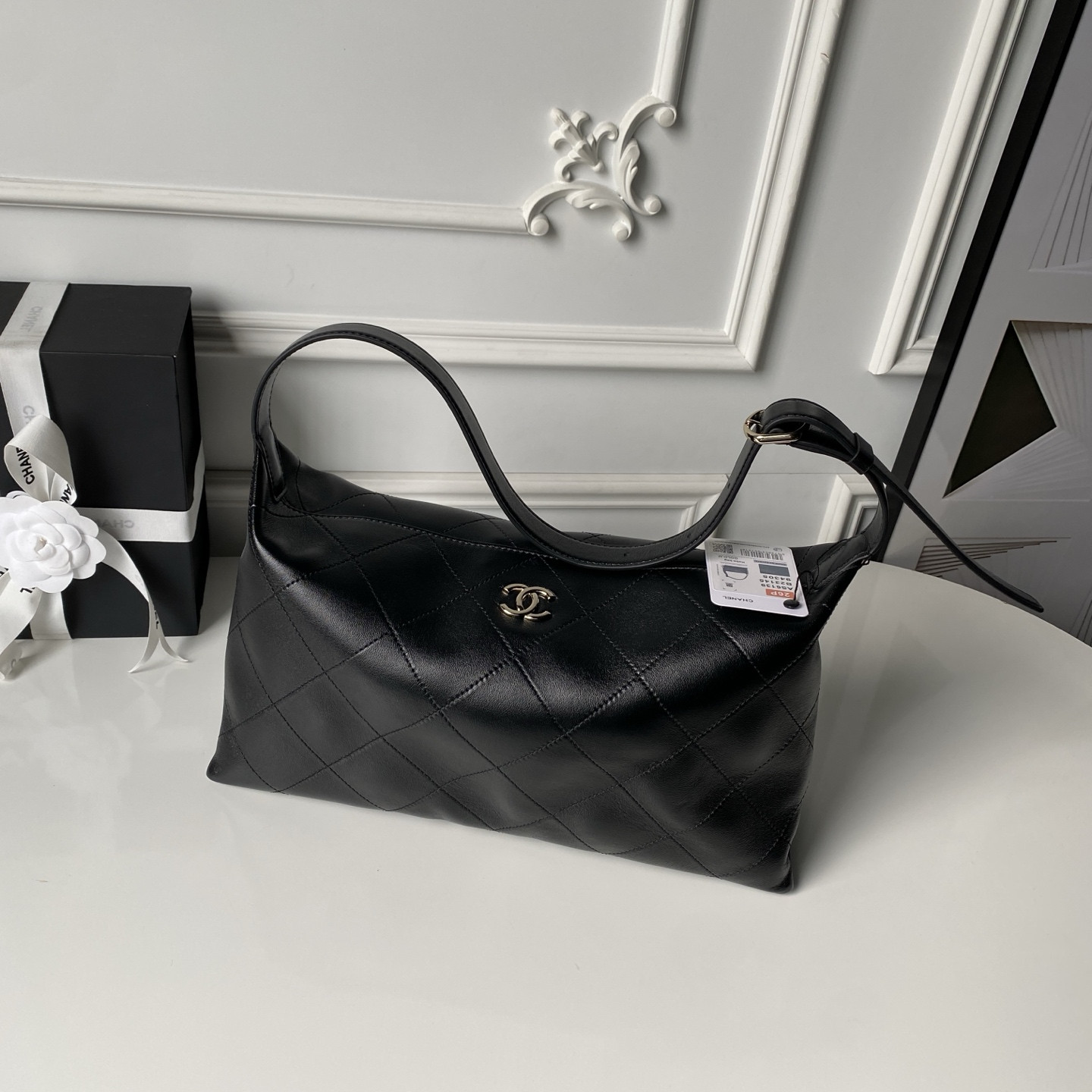 Ch**el hobo bag as6139 32x24x12cm