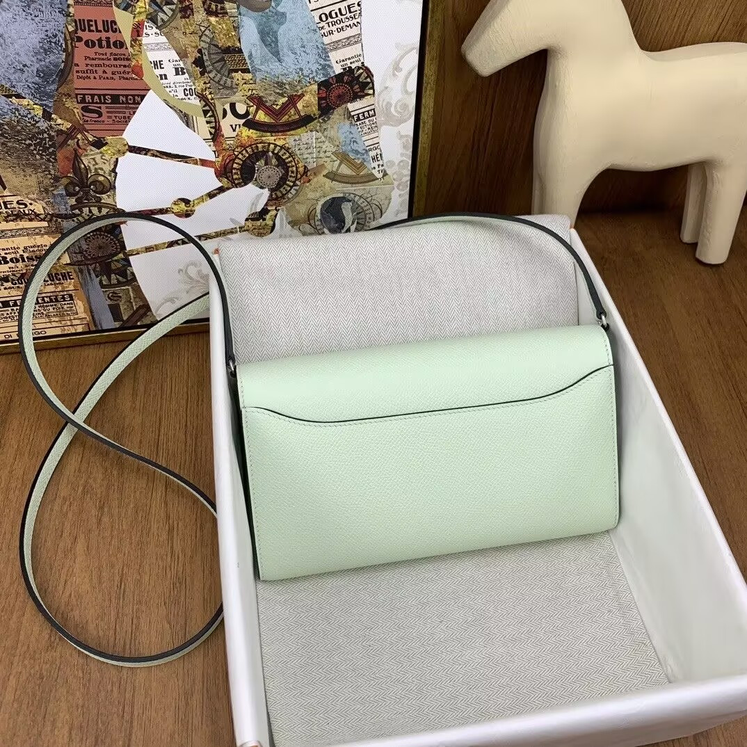 H**me5 Constance To Go wallet In Vert Peppermint 20.5x2x13cm