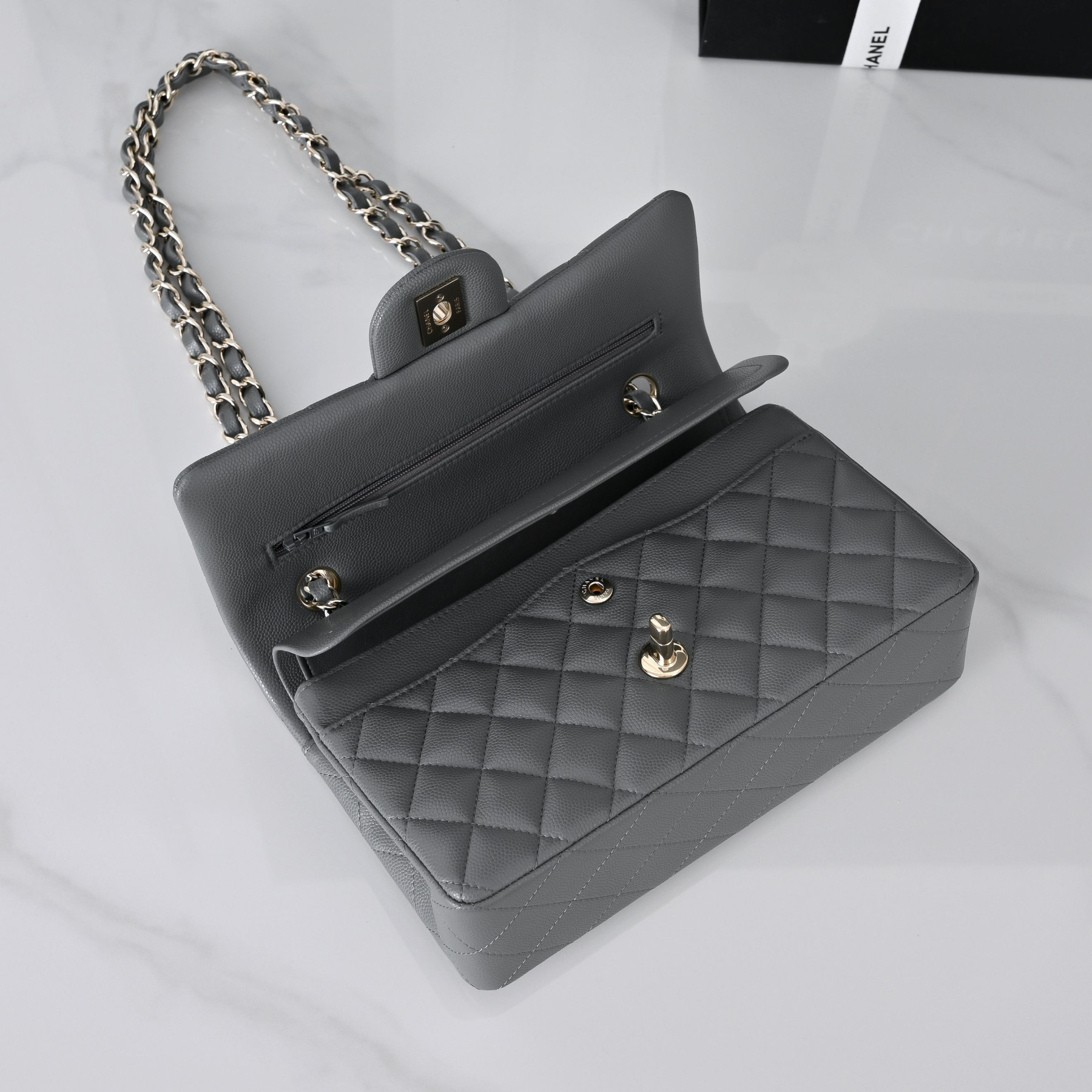 Ch**el classic flap handbag caviar leather and light gold-tone metal hardware a01113 23x14.5x6cm