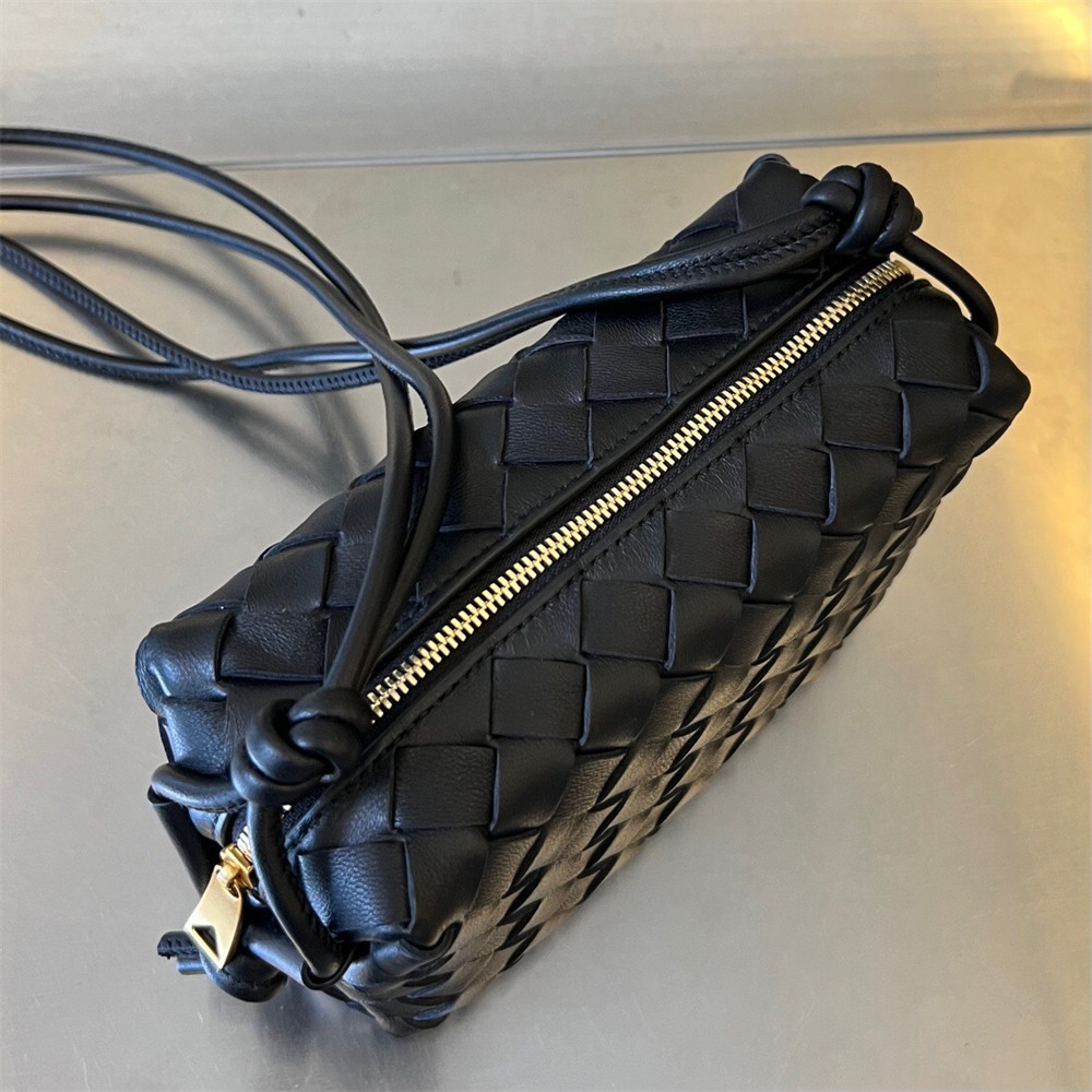 B0tt*ga Ven*ta Small Loop Cross-Body Bag 17x10x6cm