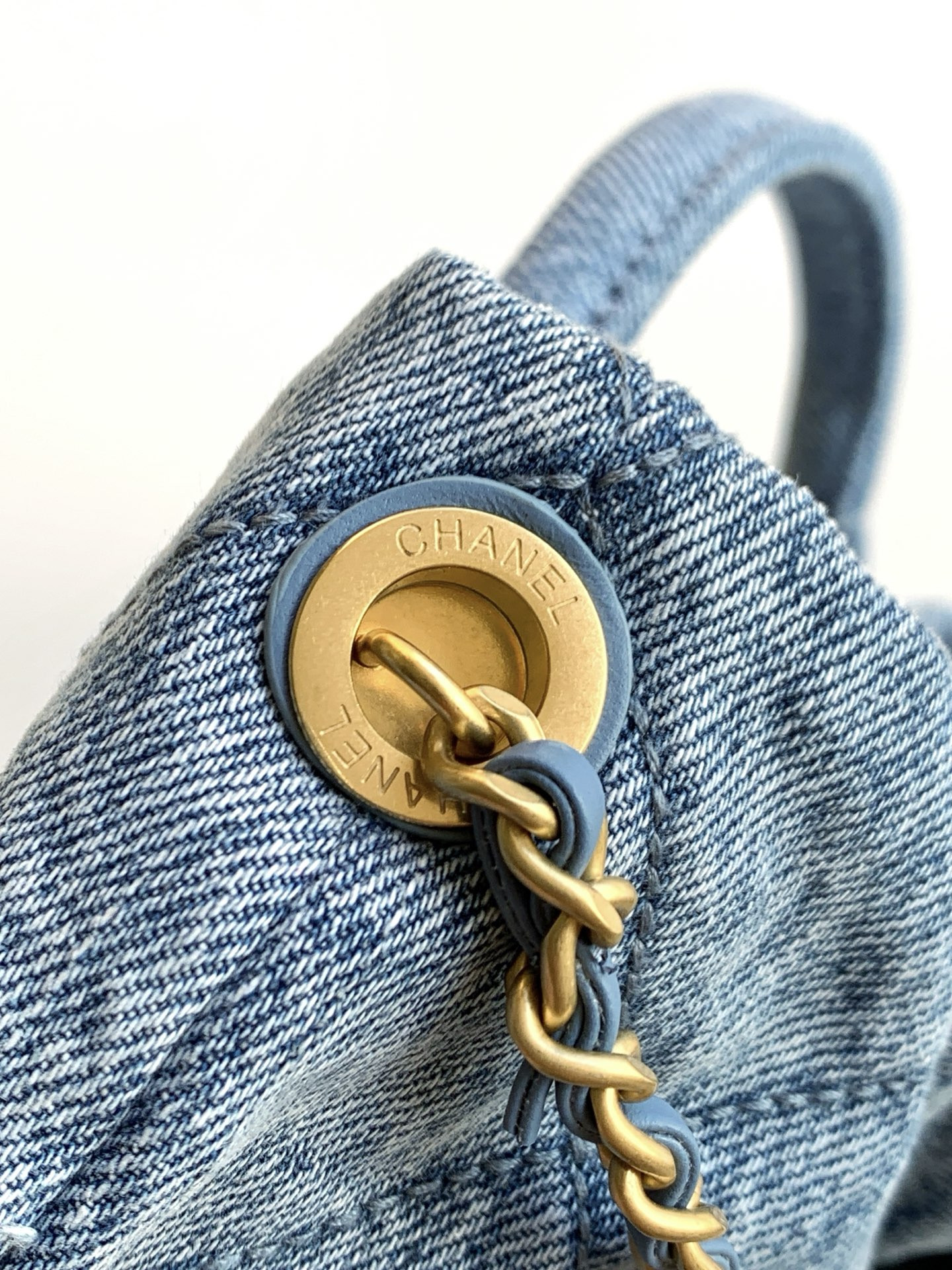 Chanel Mini Bow Bag 18x26x5cm