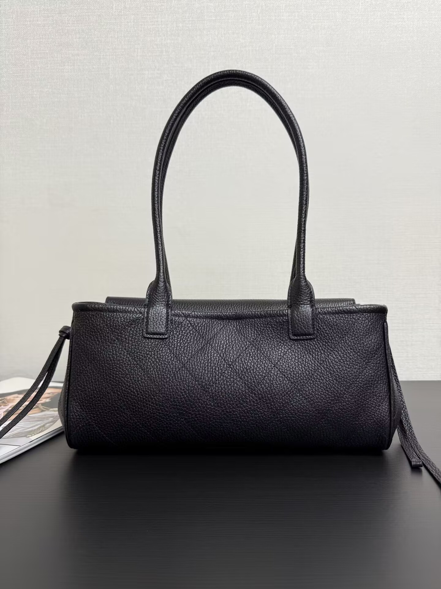 Ch**el small tote as6288 15x31x12cm