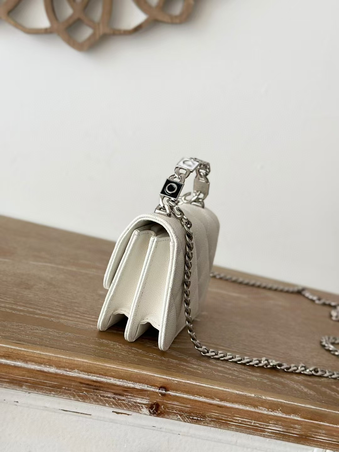 Ch**el Coco Caviar Clutch With Chain White 11x8.5x7cm