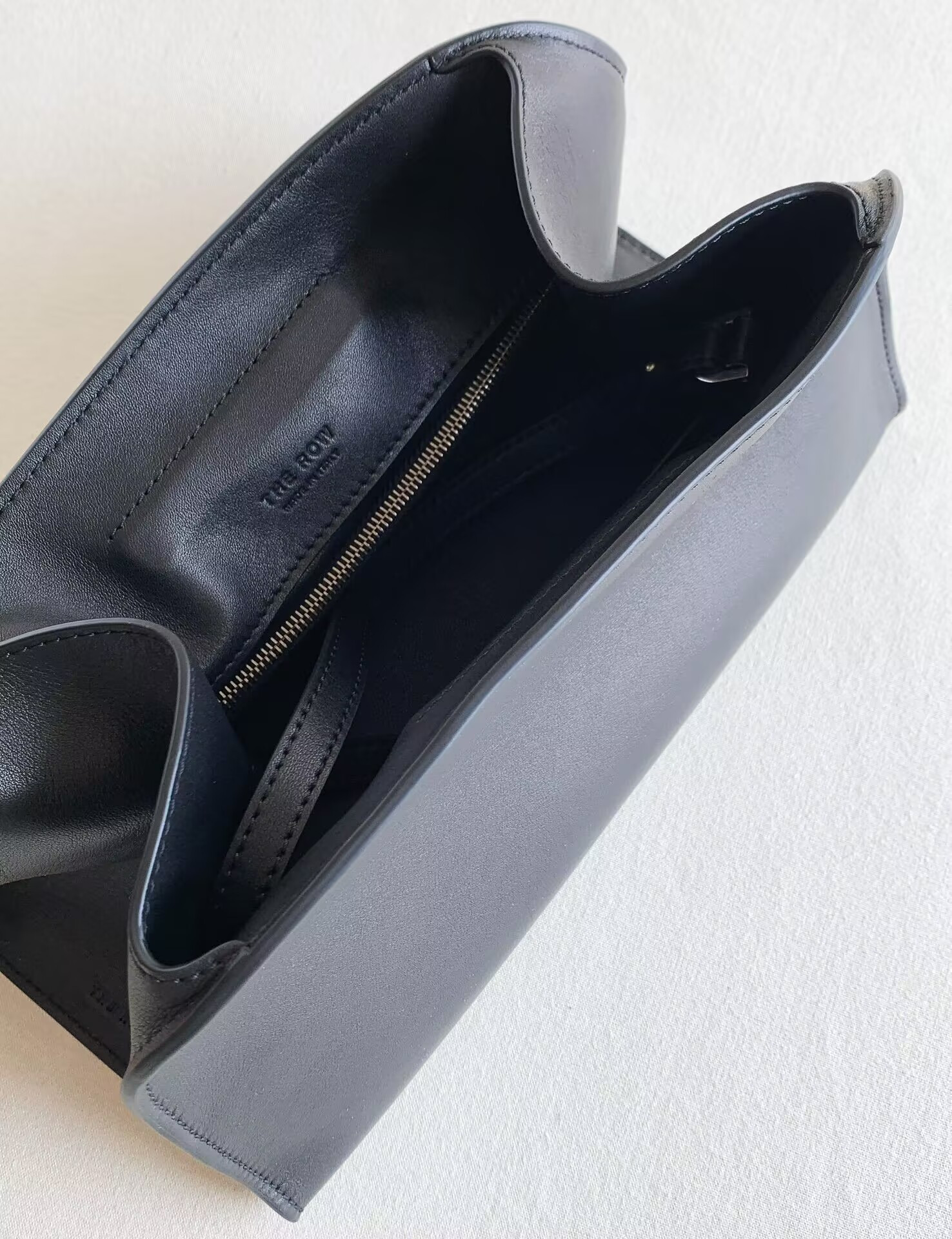 The R0w Peggy Clutch in Leather 28x13x14cm