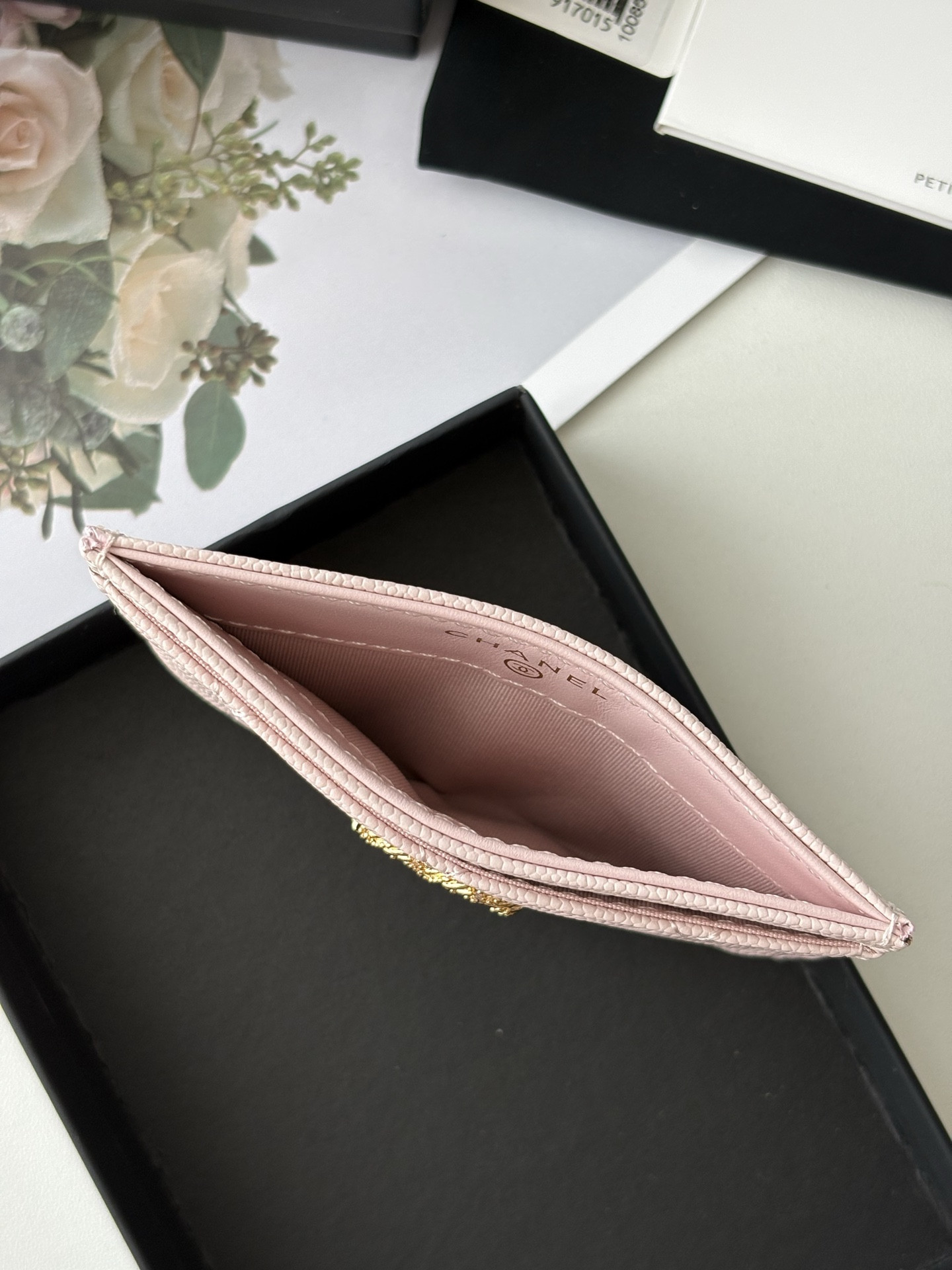 Ch**el Card Holder AS5072 11x7.5x0.5cm