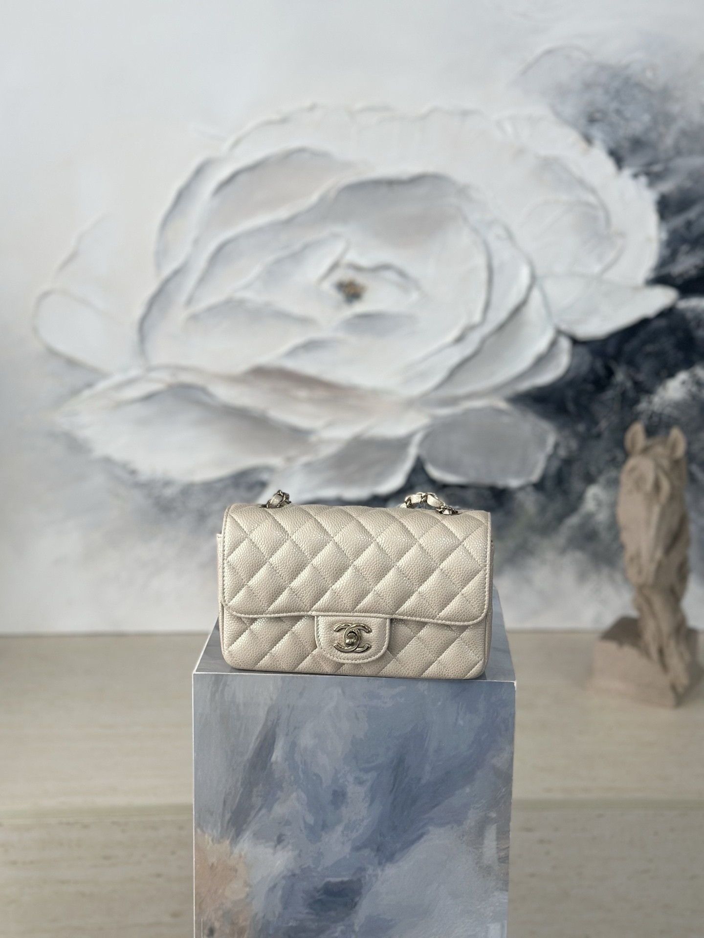 Ch**el Flap Bag Pearlescent Light Beige AS1116 20x12x6cm
