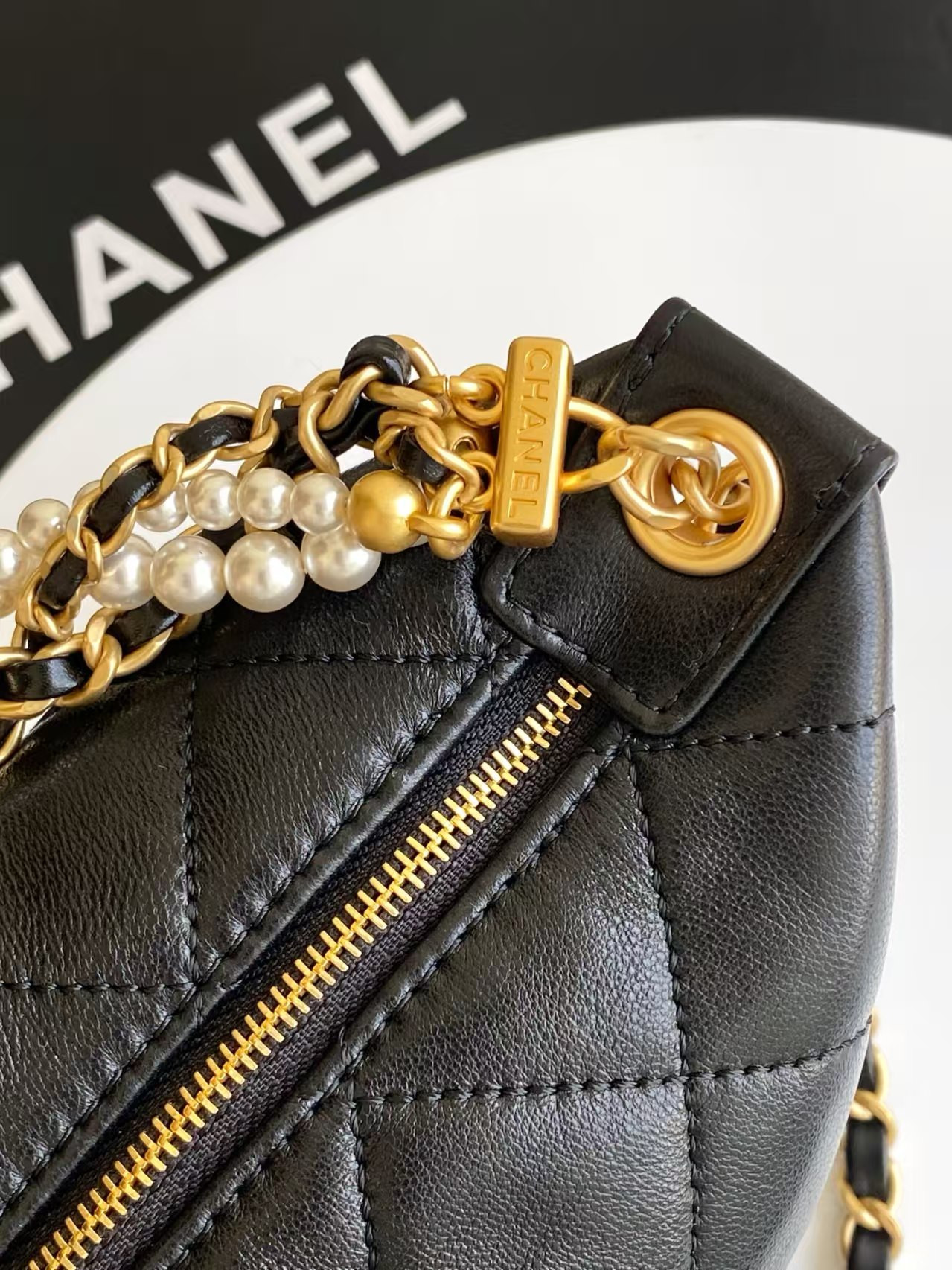 Ch**el Hobo Handbag 23.5x13x7.5cm