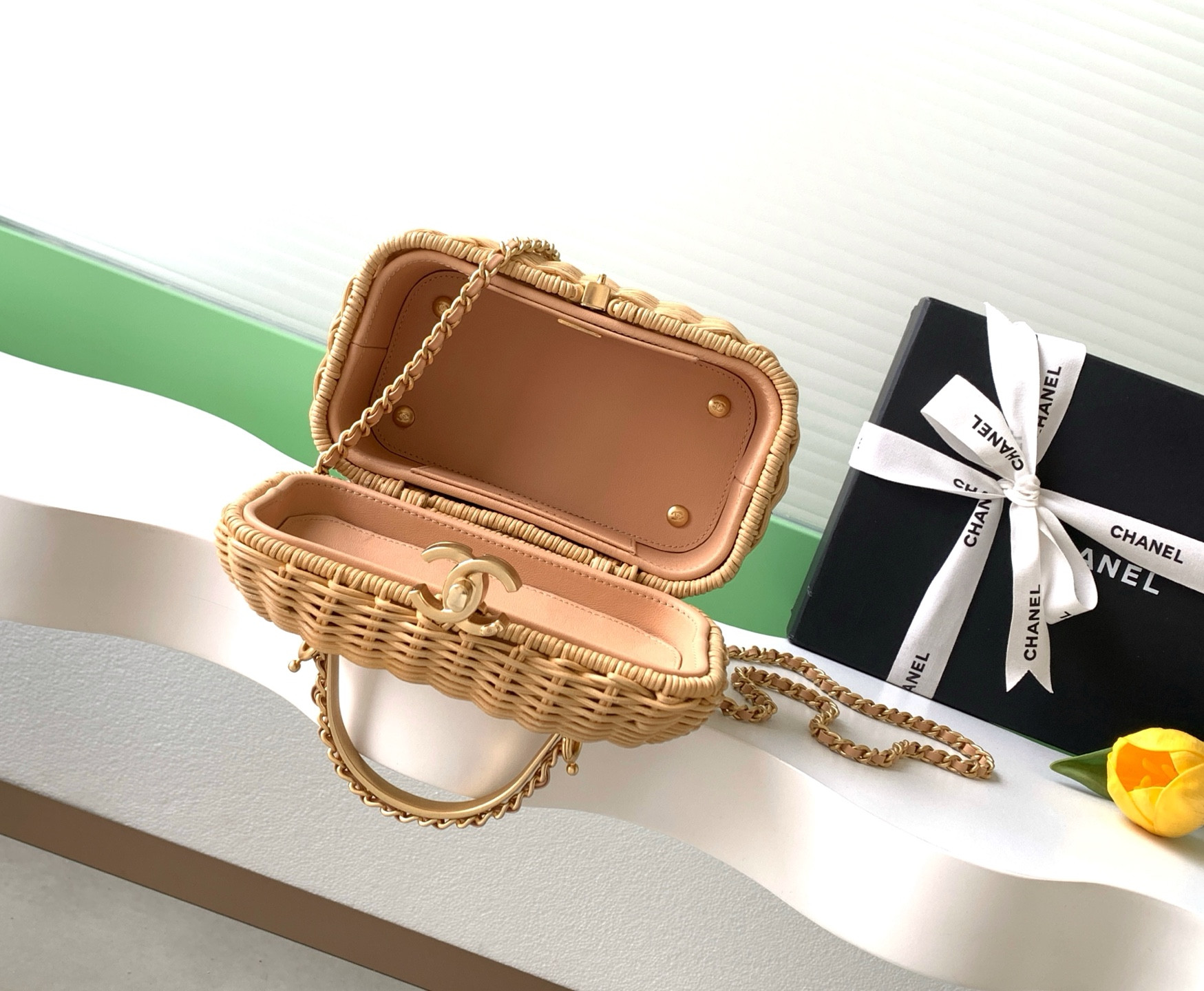 Chanel Vanity Case 11.5x19.5x11cm