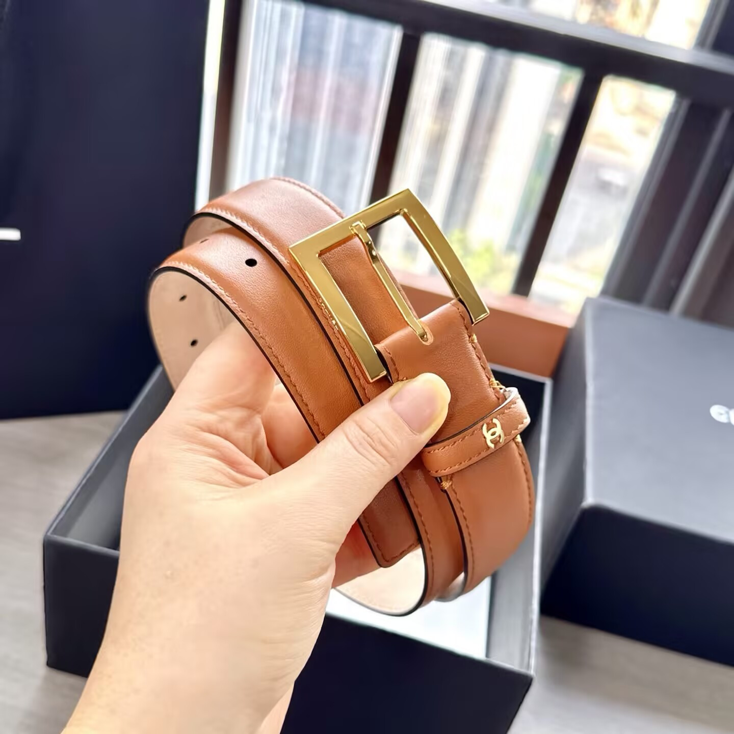 Ch**el belt