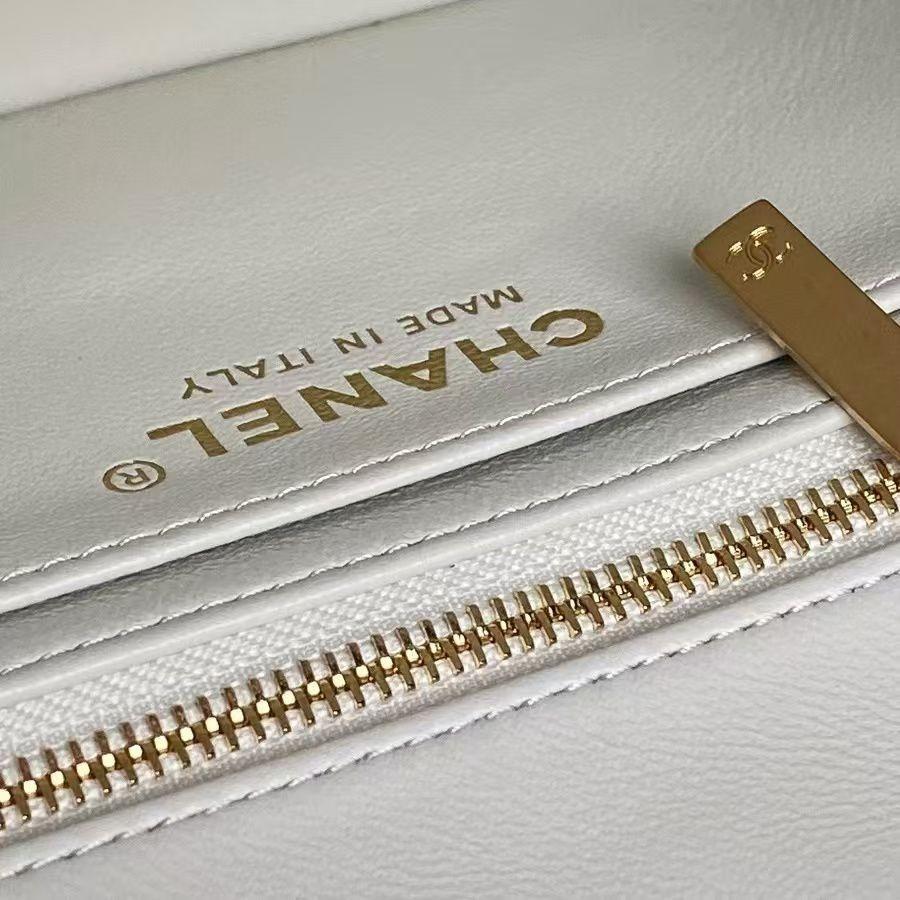 Ch**el Mini Flap Bag 20x13x7cm