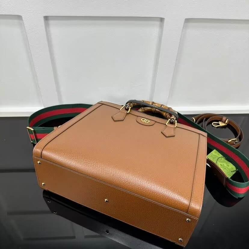 Gvc*1 Diana large tote bag 35x30x14 cm