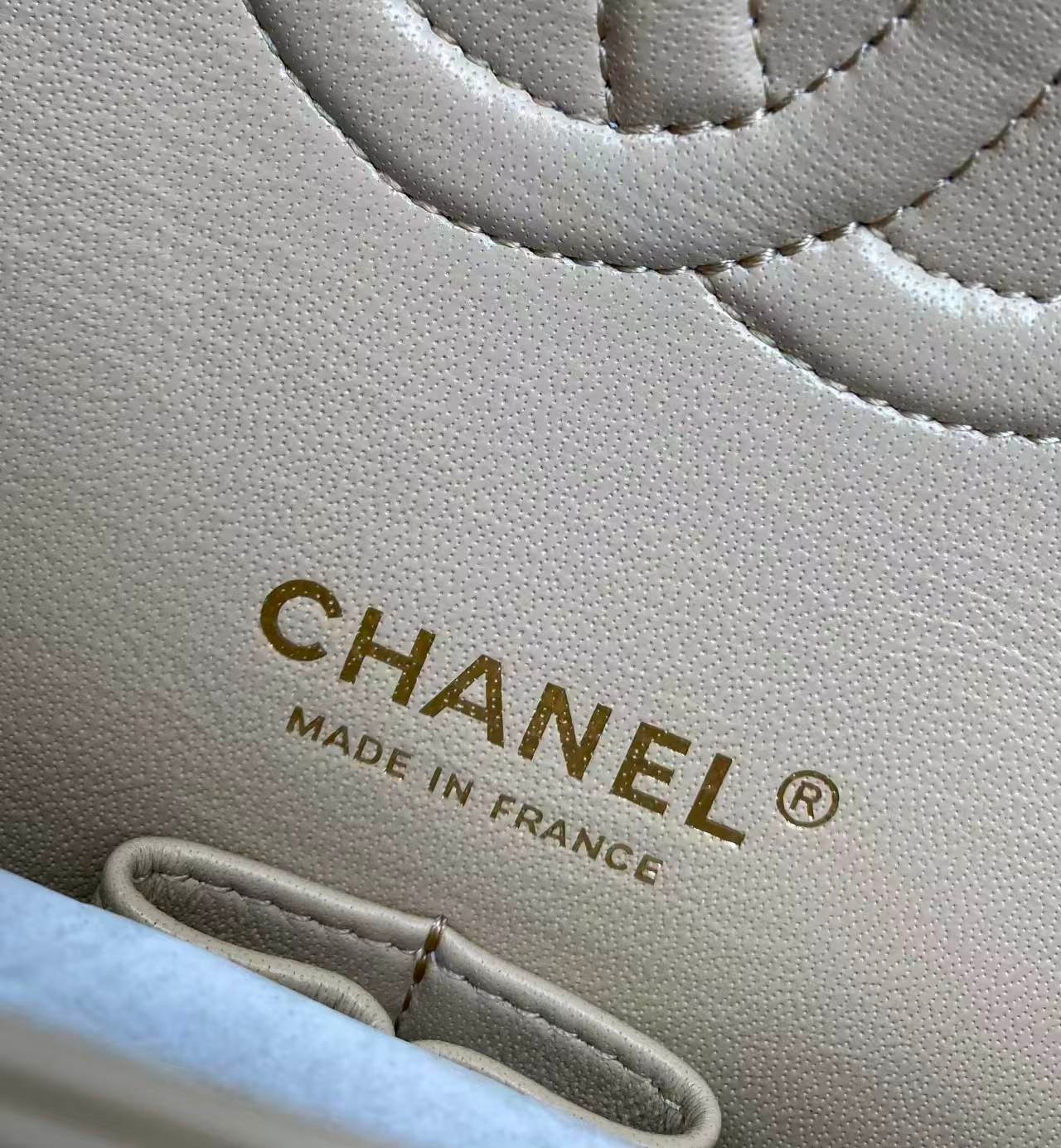 Ch**el Classic Flap Jumbo 25cm CF Khaki Gold 15.5x25.5x6.5cm