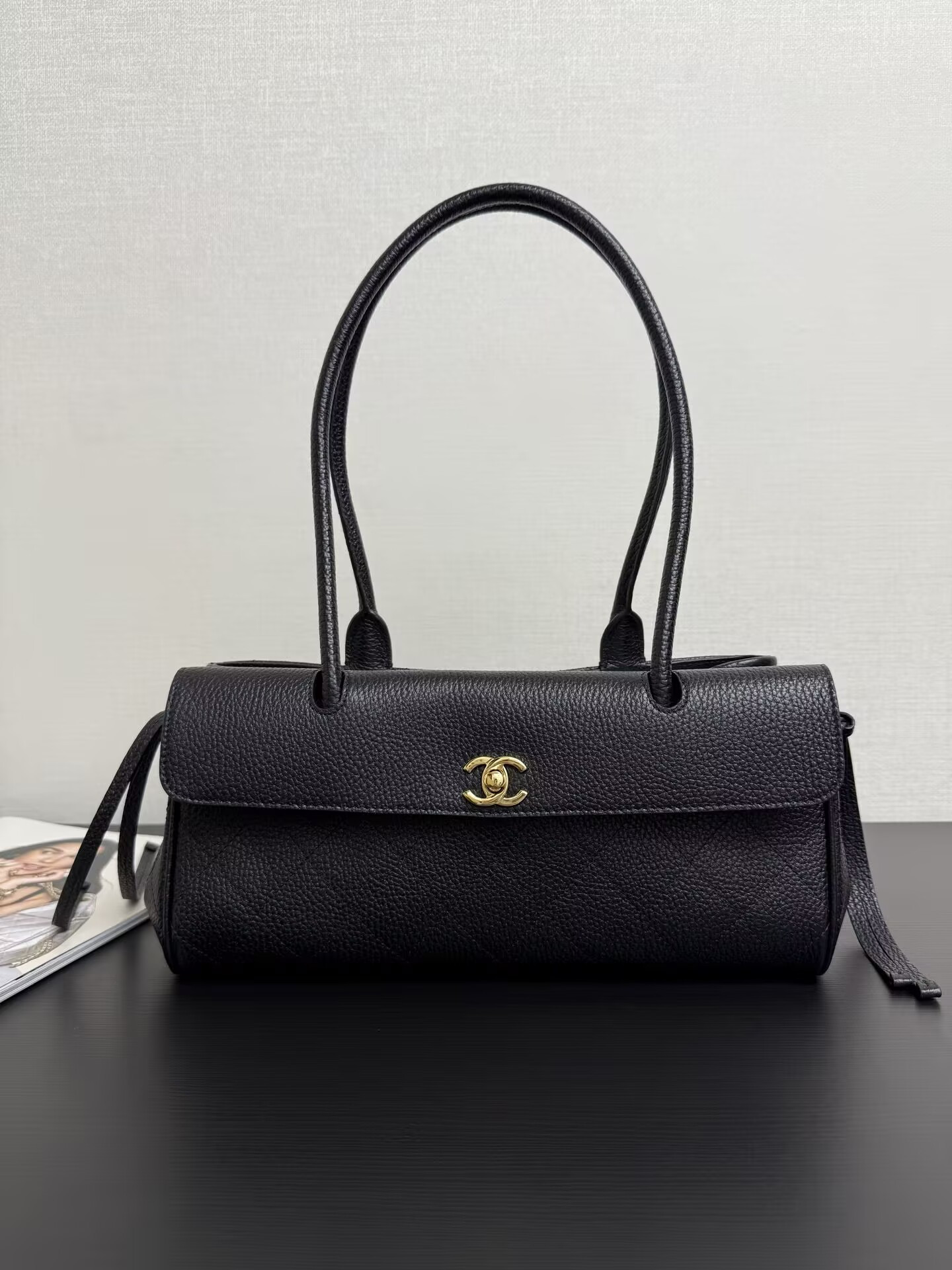 Ch**el small tote as6288 15x31x12cm