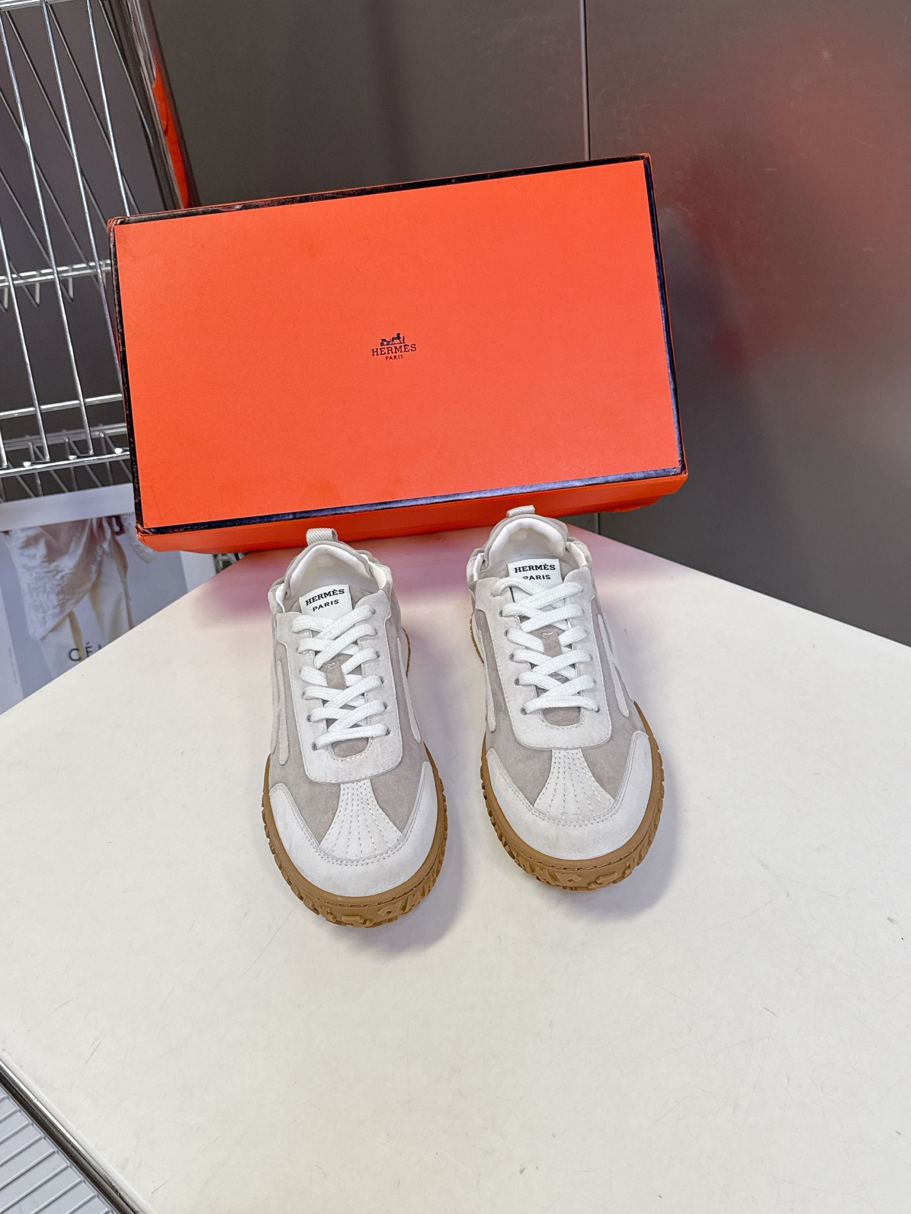 UA H**me5 Jet Sneaker