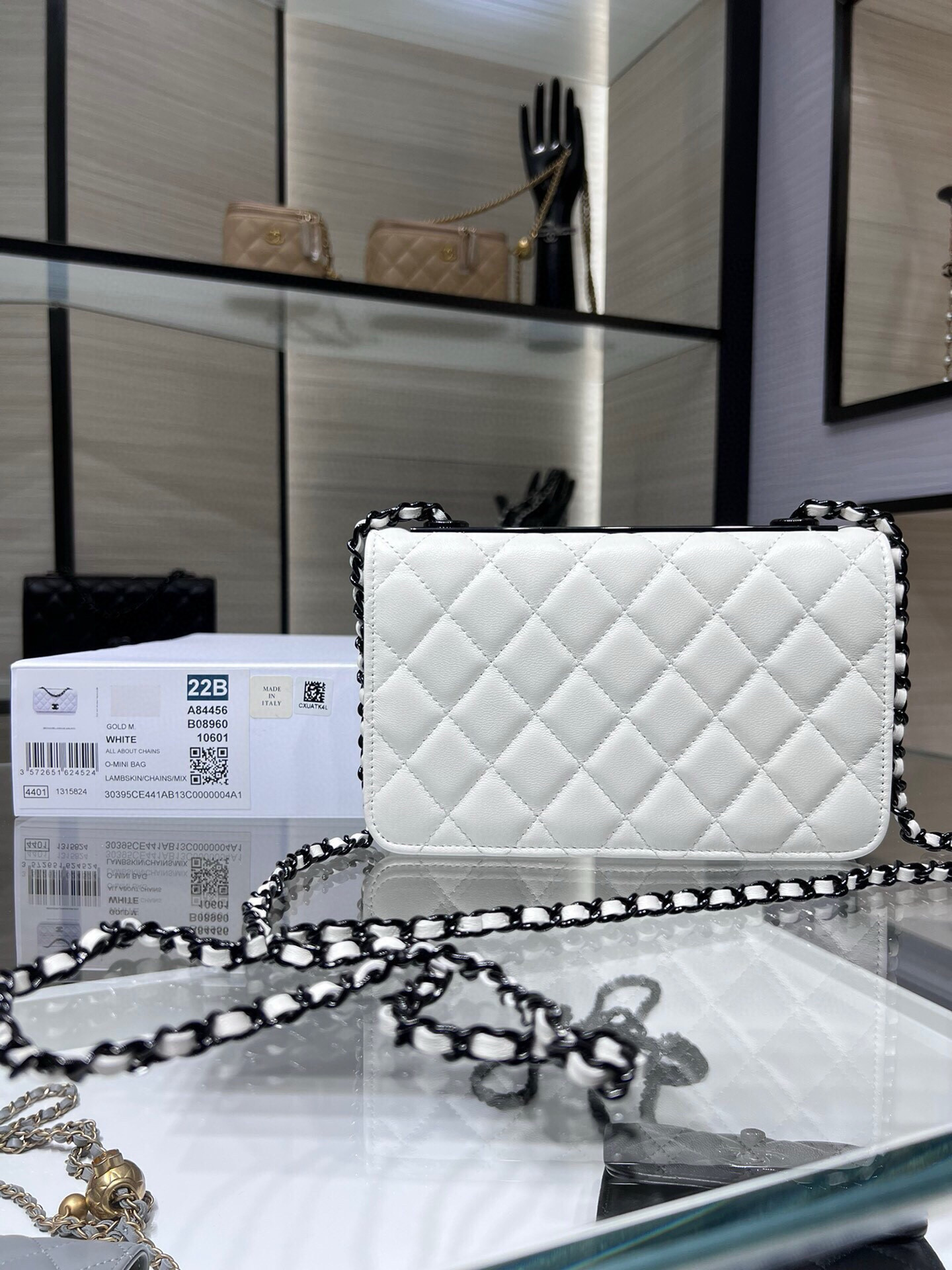 Ch**el woc trendy cc wallet on chain 19x12x3.5cm