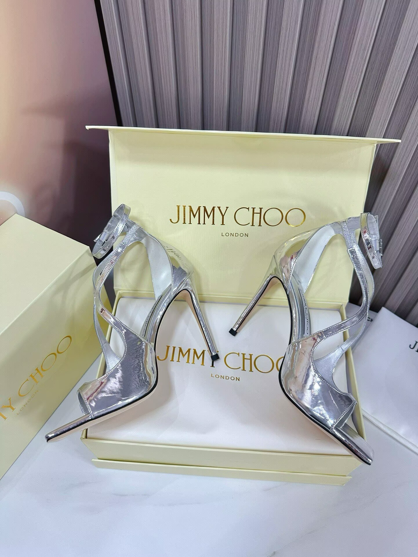 UA J1m*y Ch00 Azia Sandals
