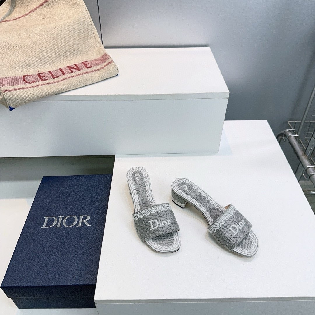 UA D10ramour D10r Dentelle Heeled Slide