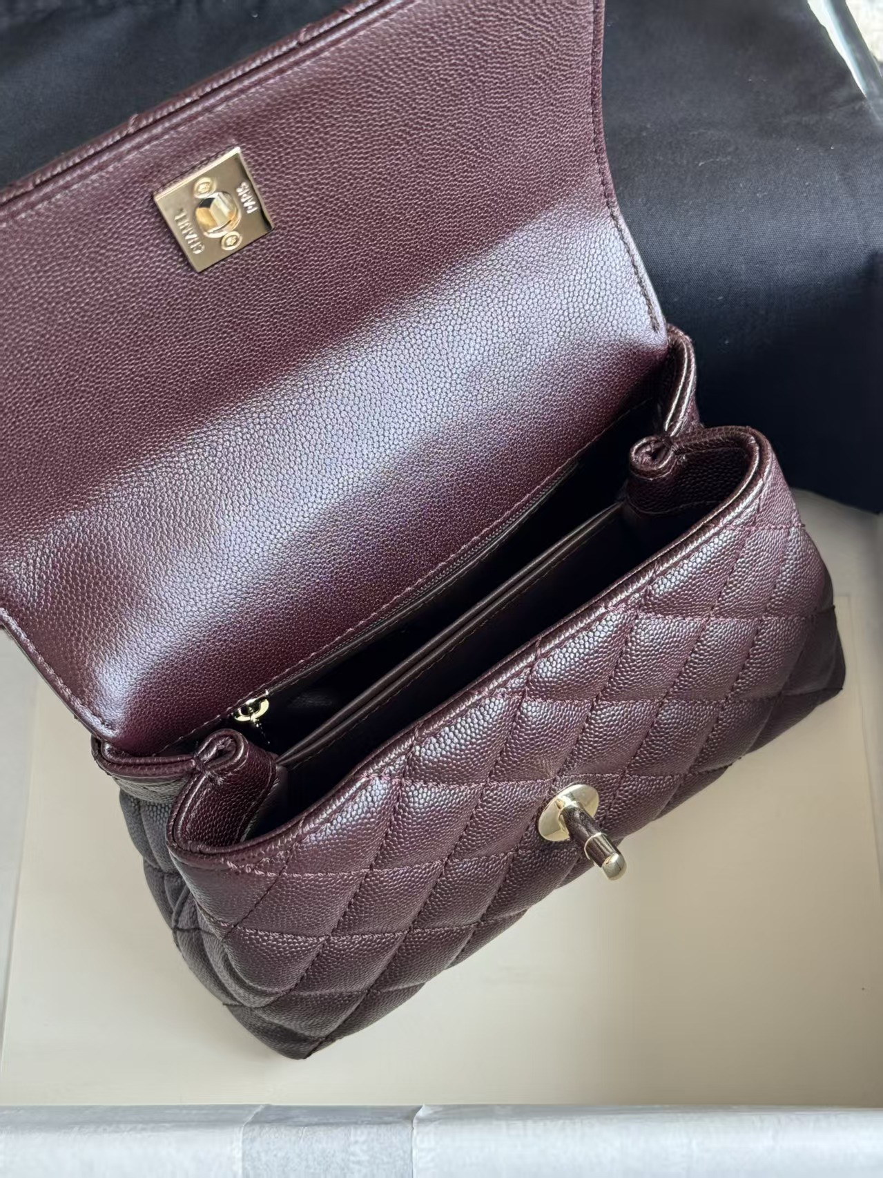 Ch**el mini coco handle 13x19x9cm