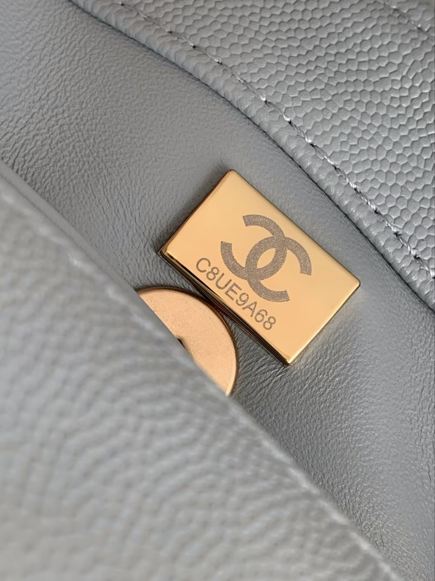 Ch**el Coco Handle Bag 23cm