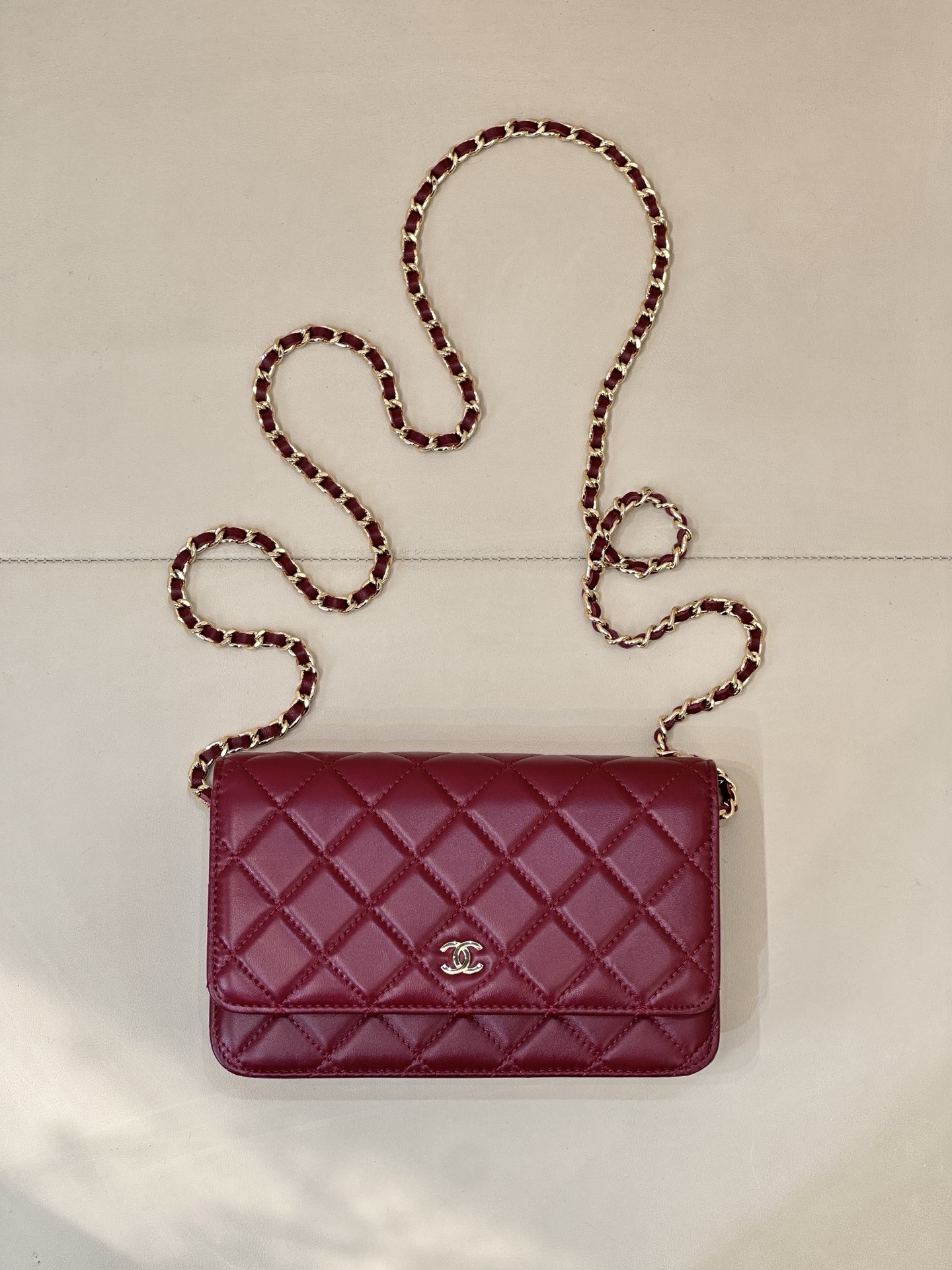 Ch**el WOC CLASSIC WALLET ON CHAIN 13x19cm