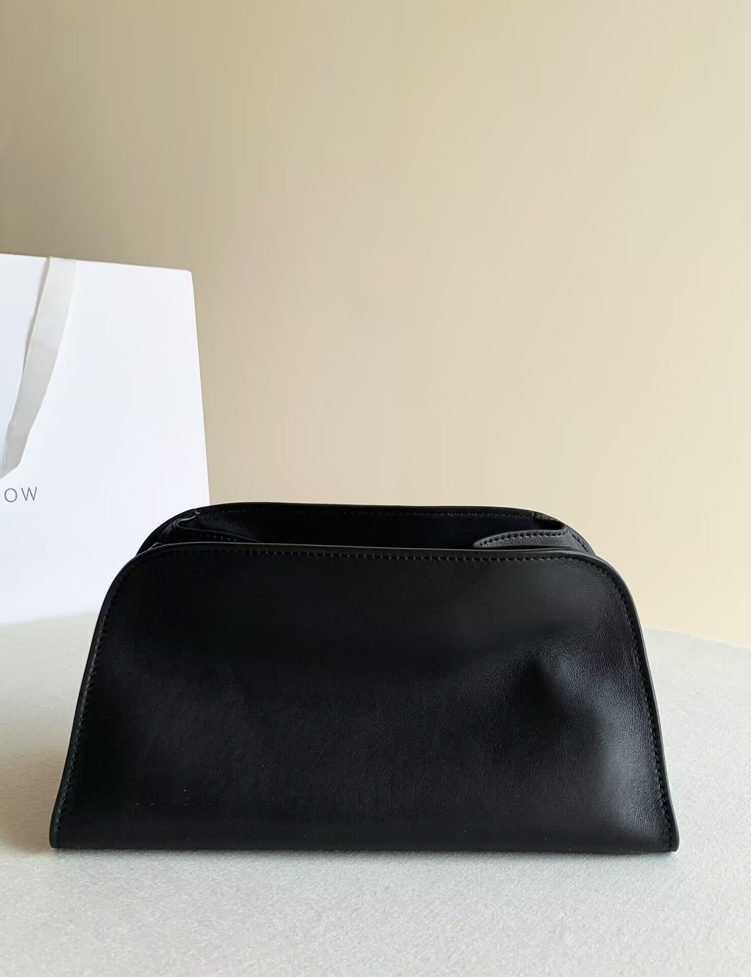 The R0w Peggy Clutch in Leather 28x13x14cm