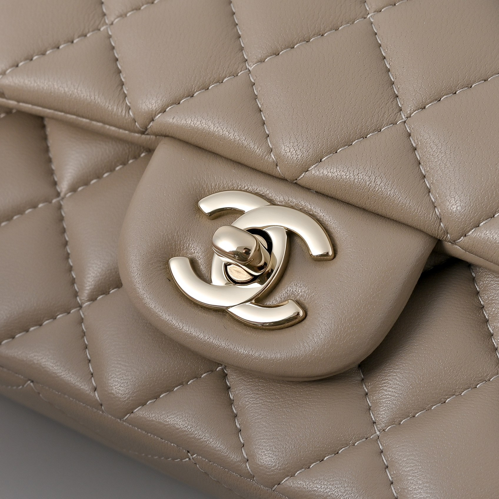Ch**el mini flap bag 20x12x6.5cm