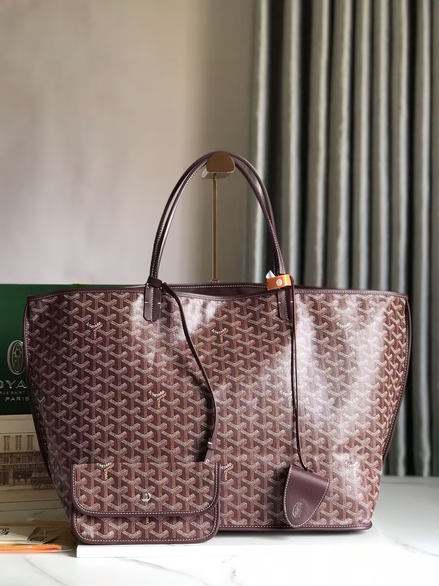 G09ard anjou gm bag 39x32x19cm