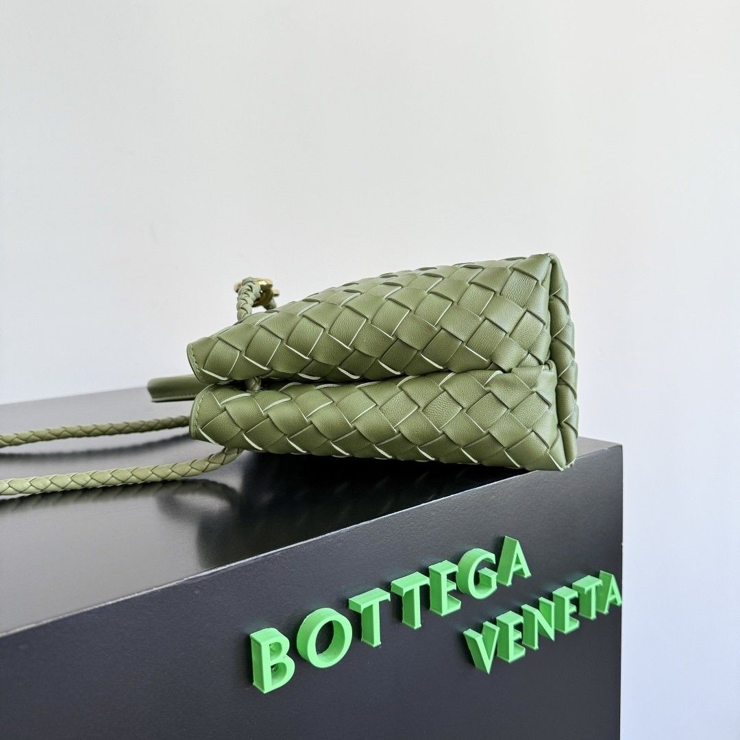 b0tt*ga Ven*ta small andiamo 25x22x10.5cm