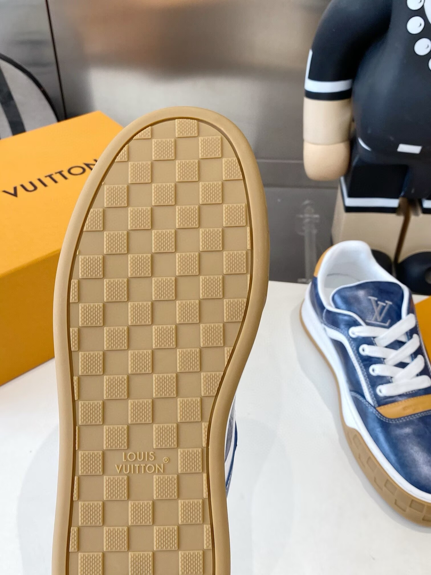 UA LV Tilted Sneaker