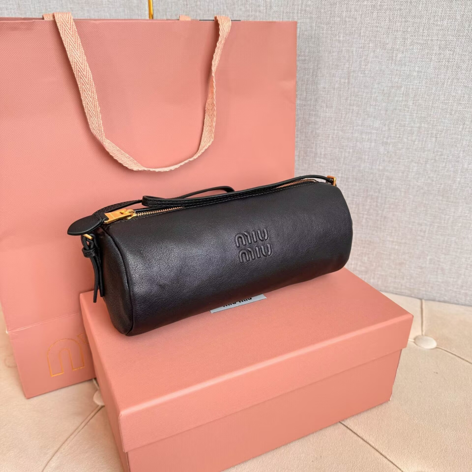 Miu Miu Nappa leather pouch 22x9x9cm