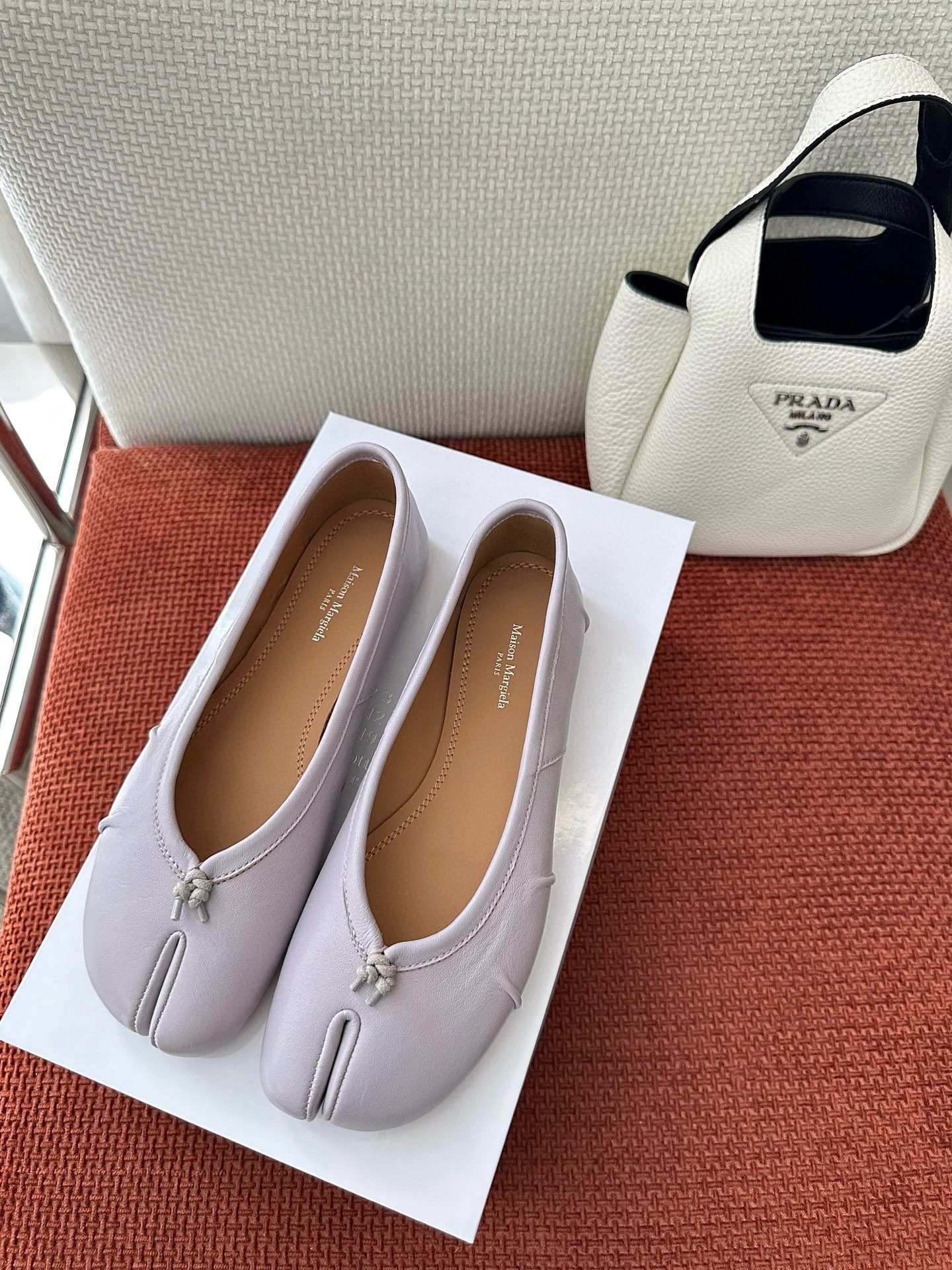 UA Ma1s0n Marg*e1a Tabi Leather Ballet Flats