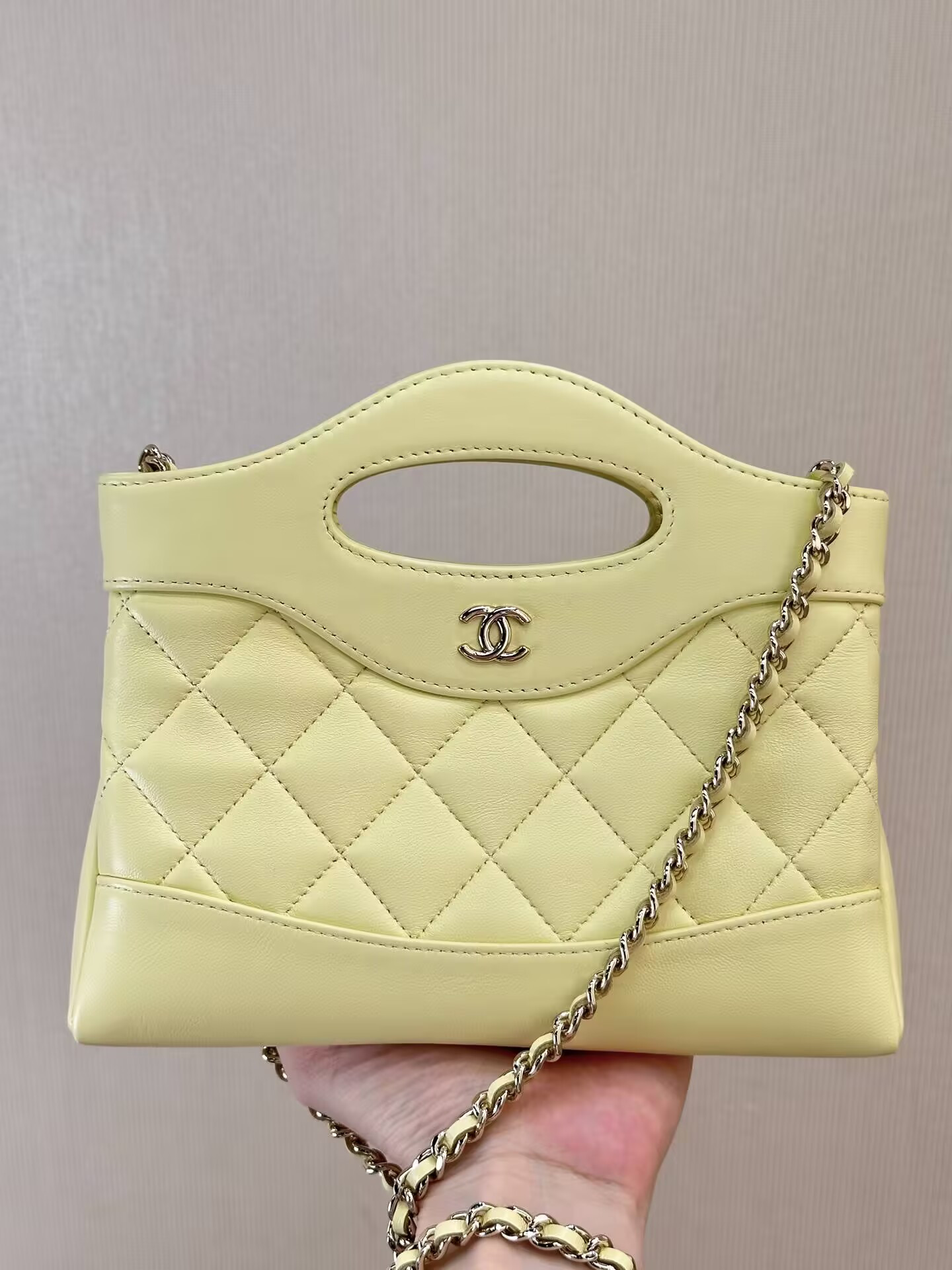 Ch**el nano chain bag 17.5x20.5cm