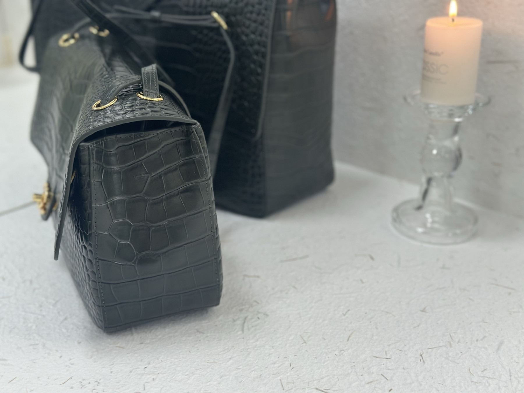 Ch**el Maxi Flap bag Olive Green Gold hardware AS6231 19.5x32x10cm