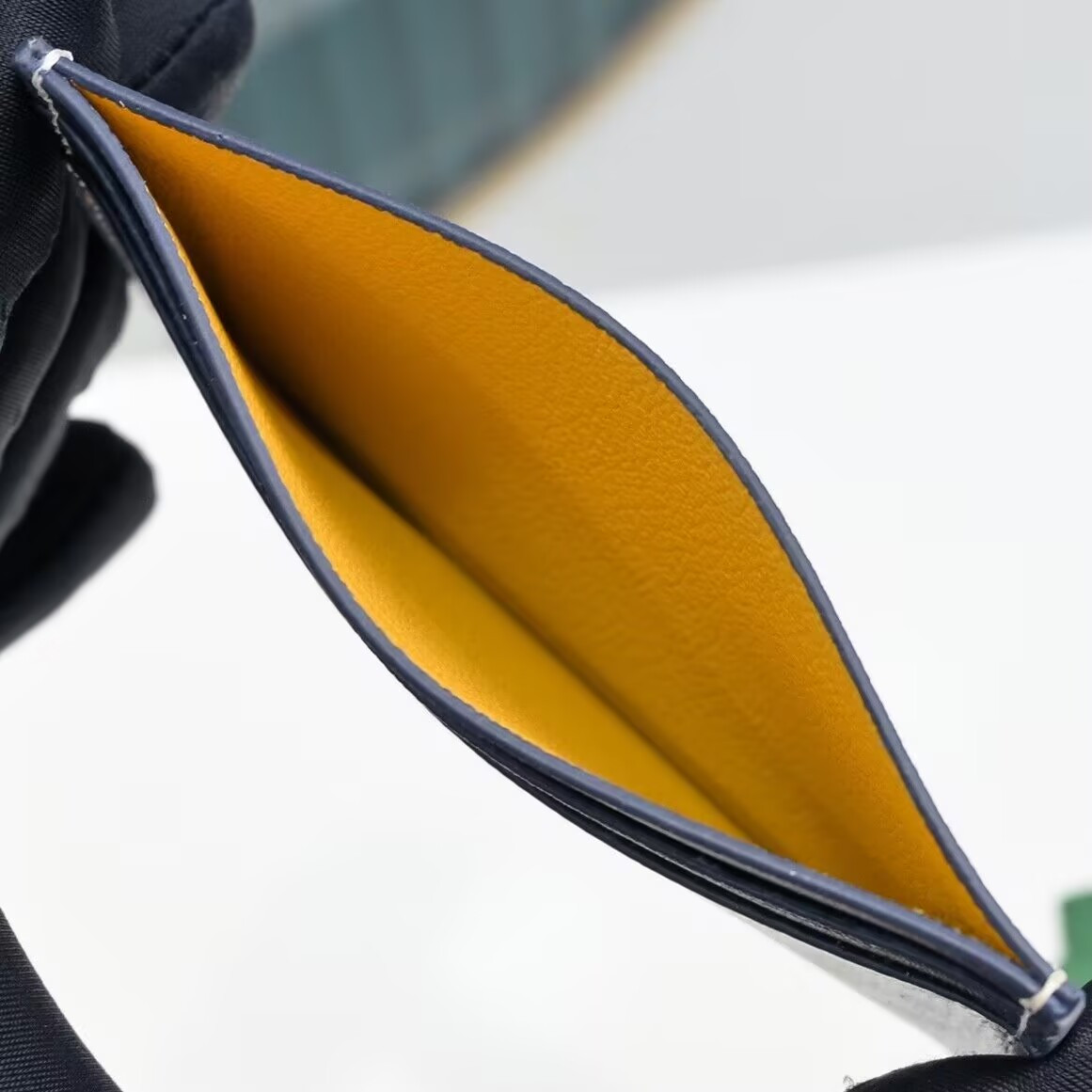 G09ard Card Bag 10.5x7x2cm