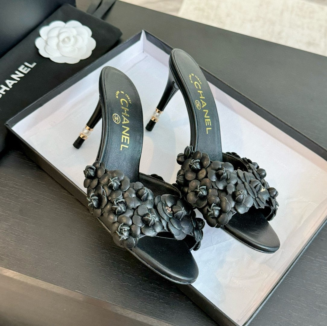 ua Ch**el heels