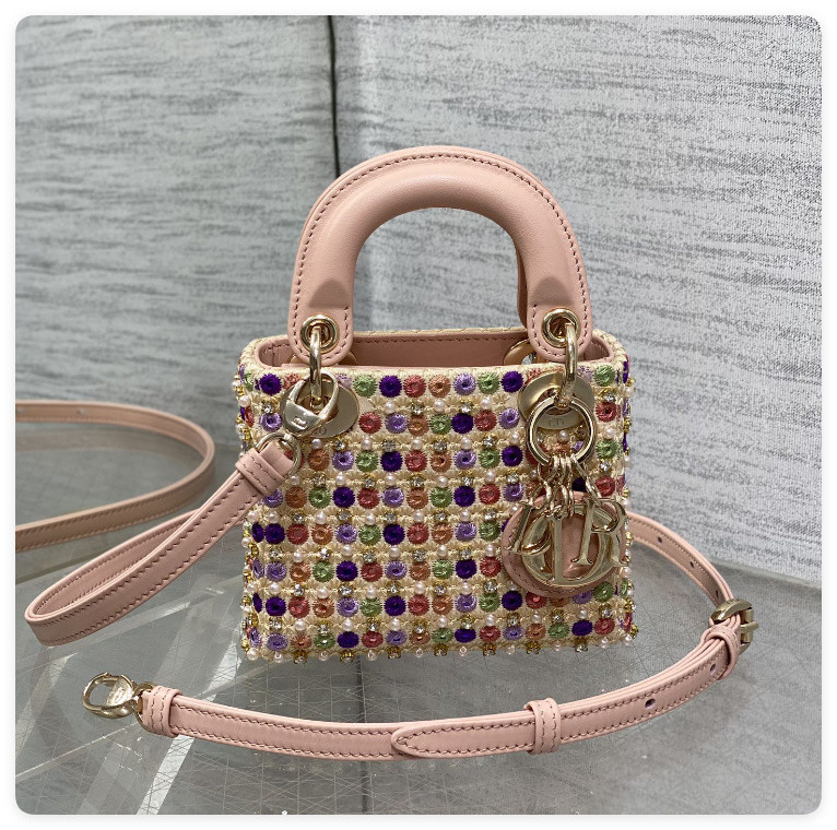 D10r Artistic Limited Edition Three-Gusset Lady D10r Micro Bag with Heavy Bead Embroidery 12x10x5cm