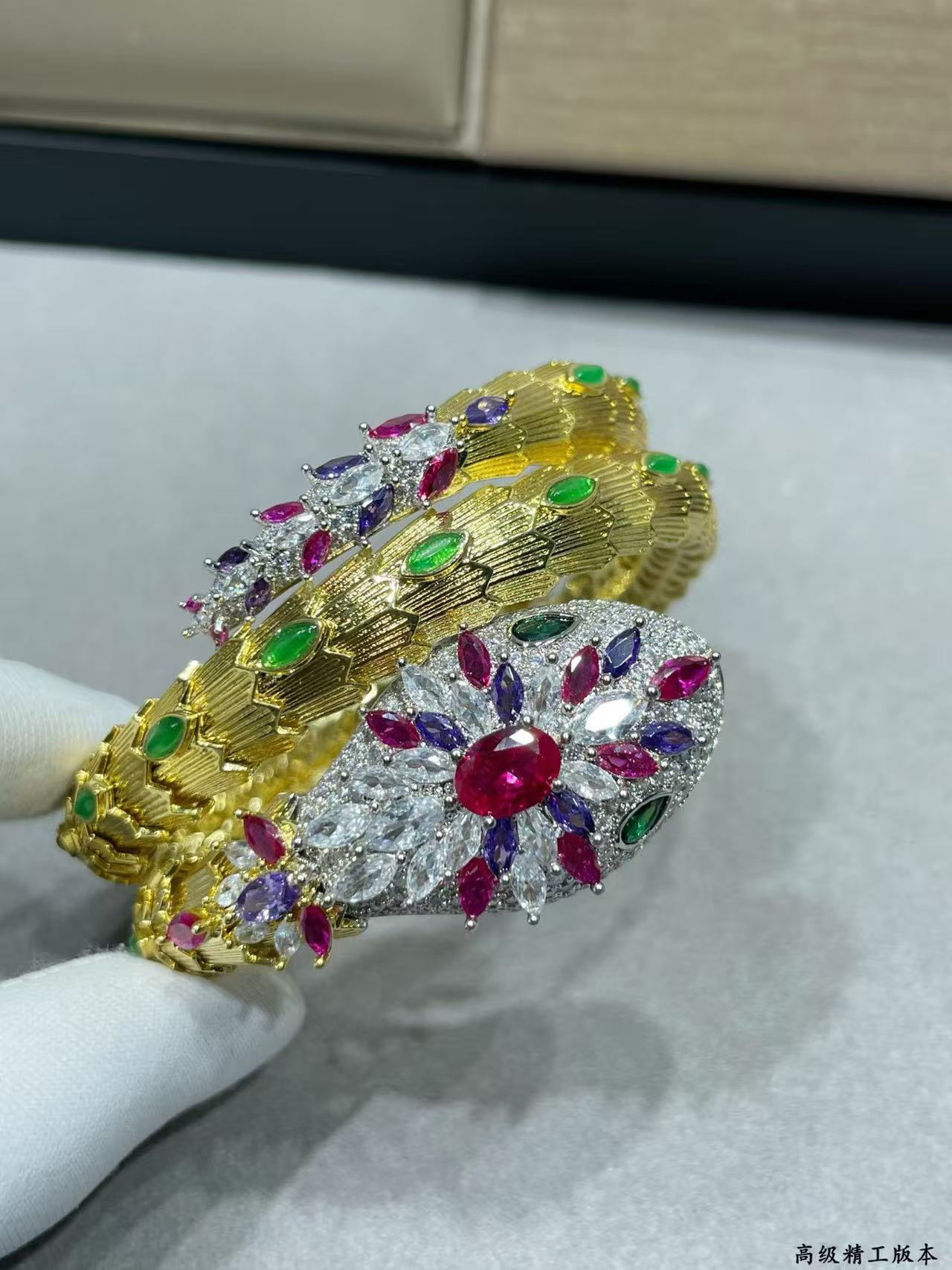 Bv1g*ai snake Bracelet