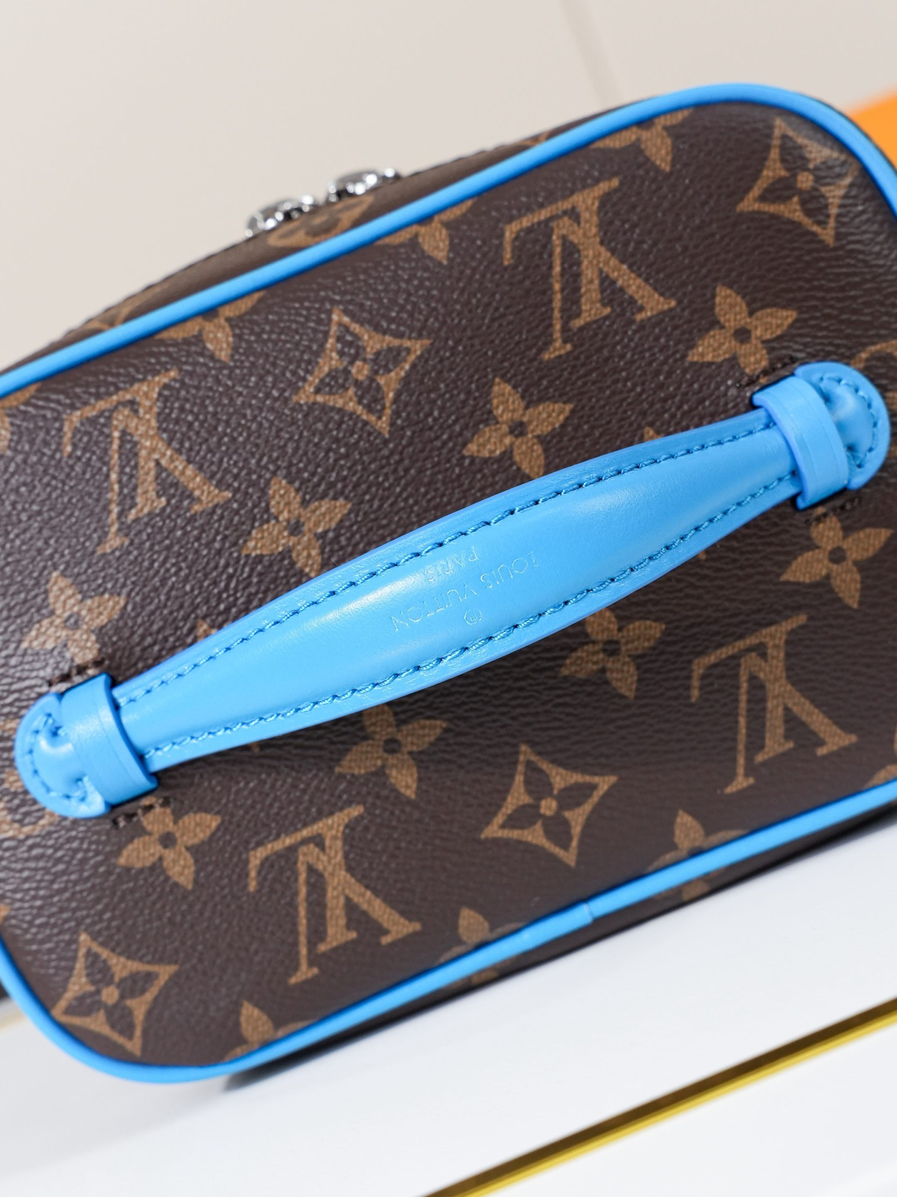 LV Nice Mini Makeup Bag M12647 13.5x12x20cm