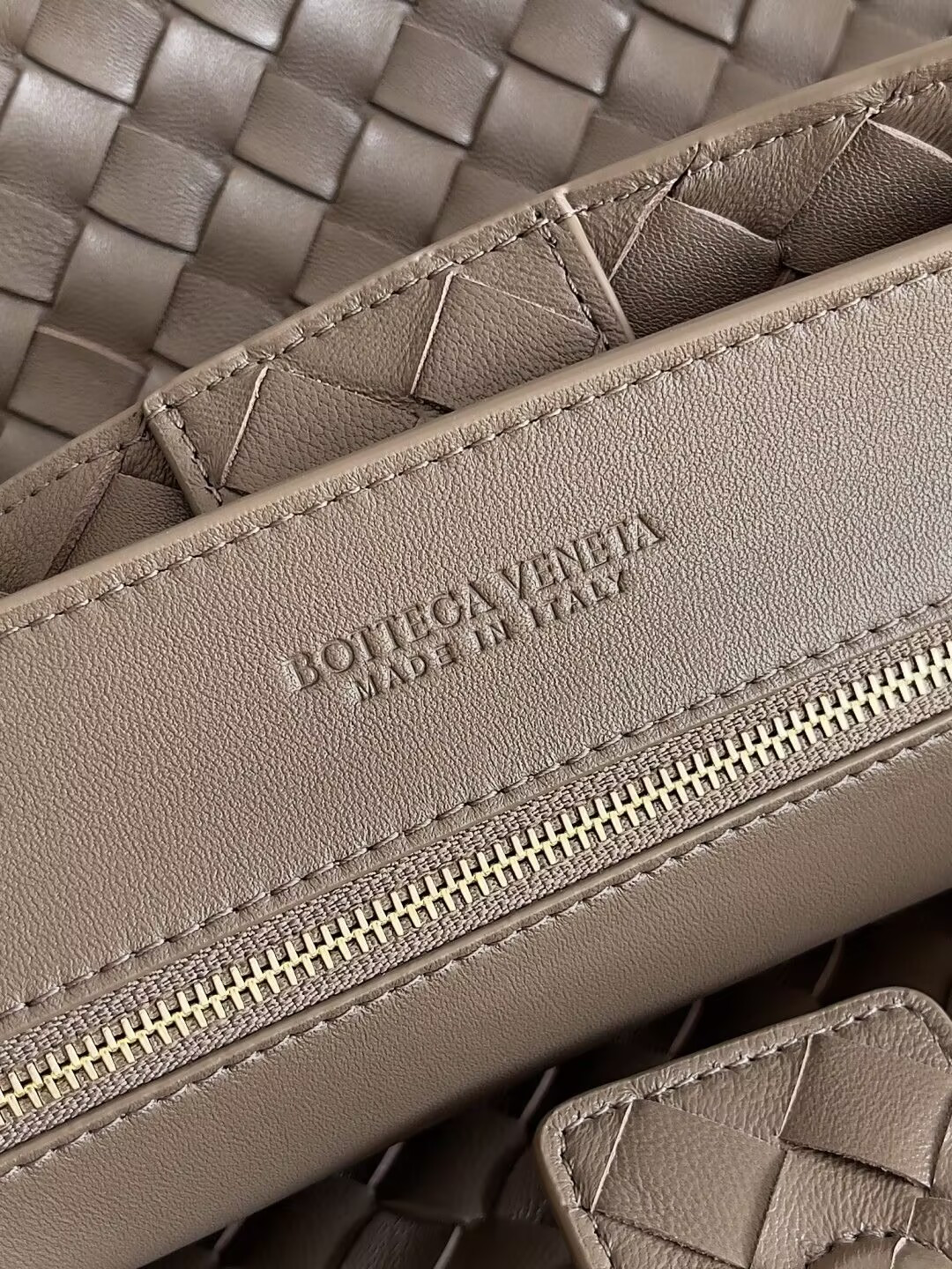 B0tt*ga Ven*ta Large Andiamo 42x18x35cm