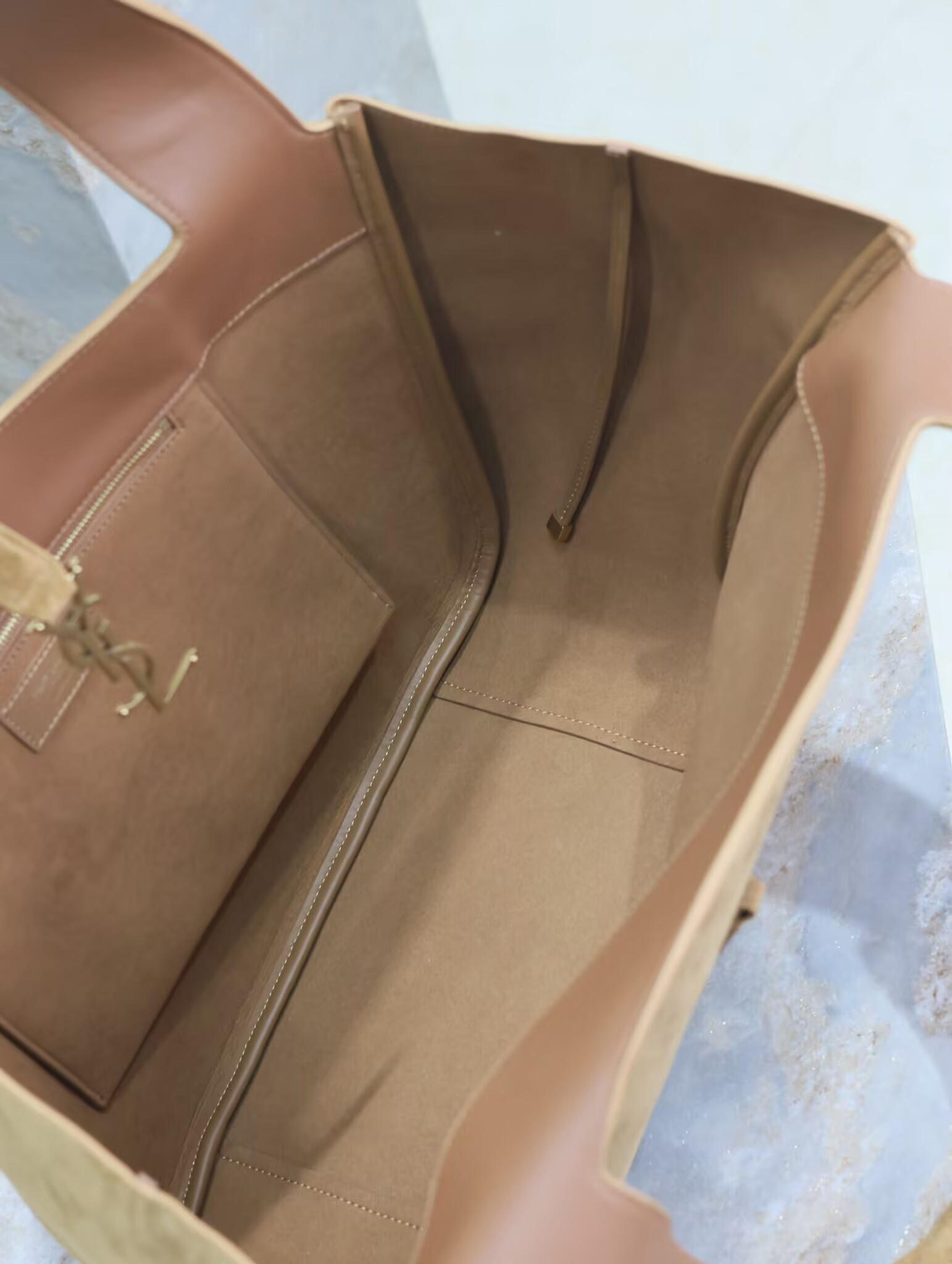 Y51 le 5 à 7 bea in suede 50×28×18cm