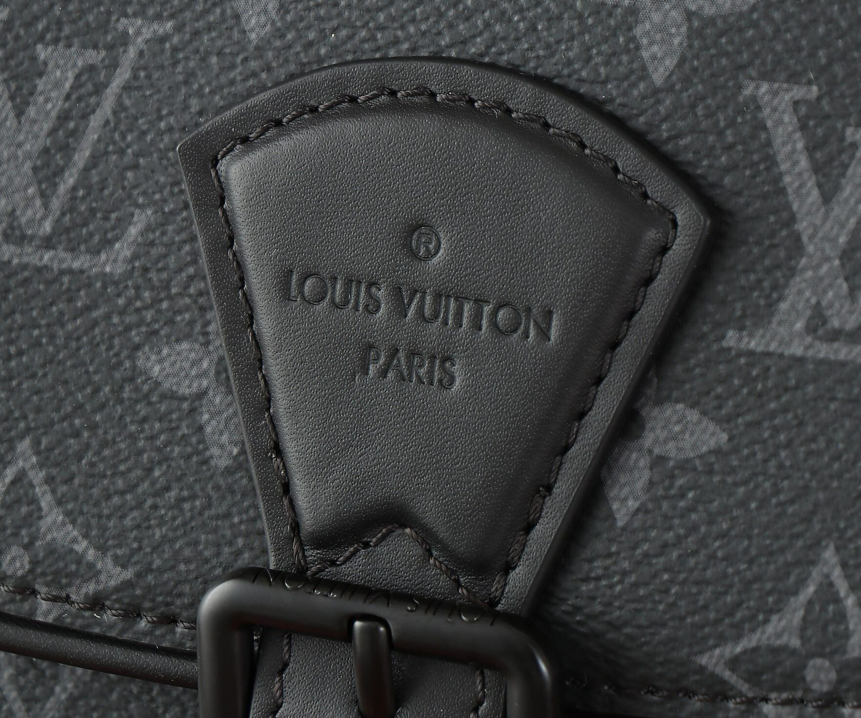 LV Montsouris Messenger PM M12519 20x17x7cm