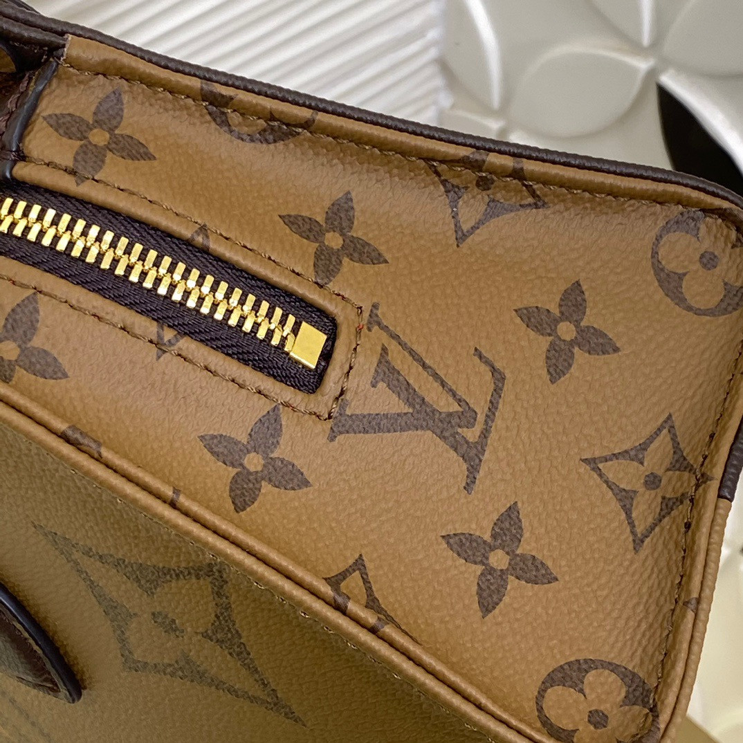 LV M46653 OnTheGo East West 25 x 13 x 10 cm