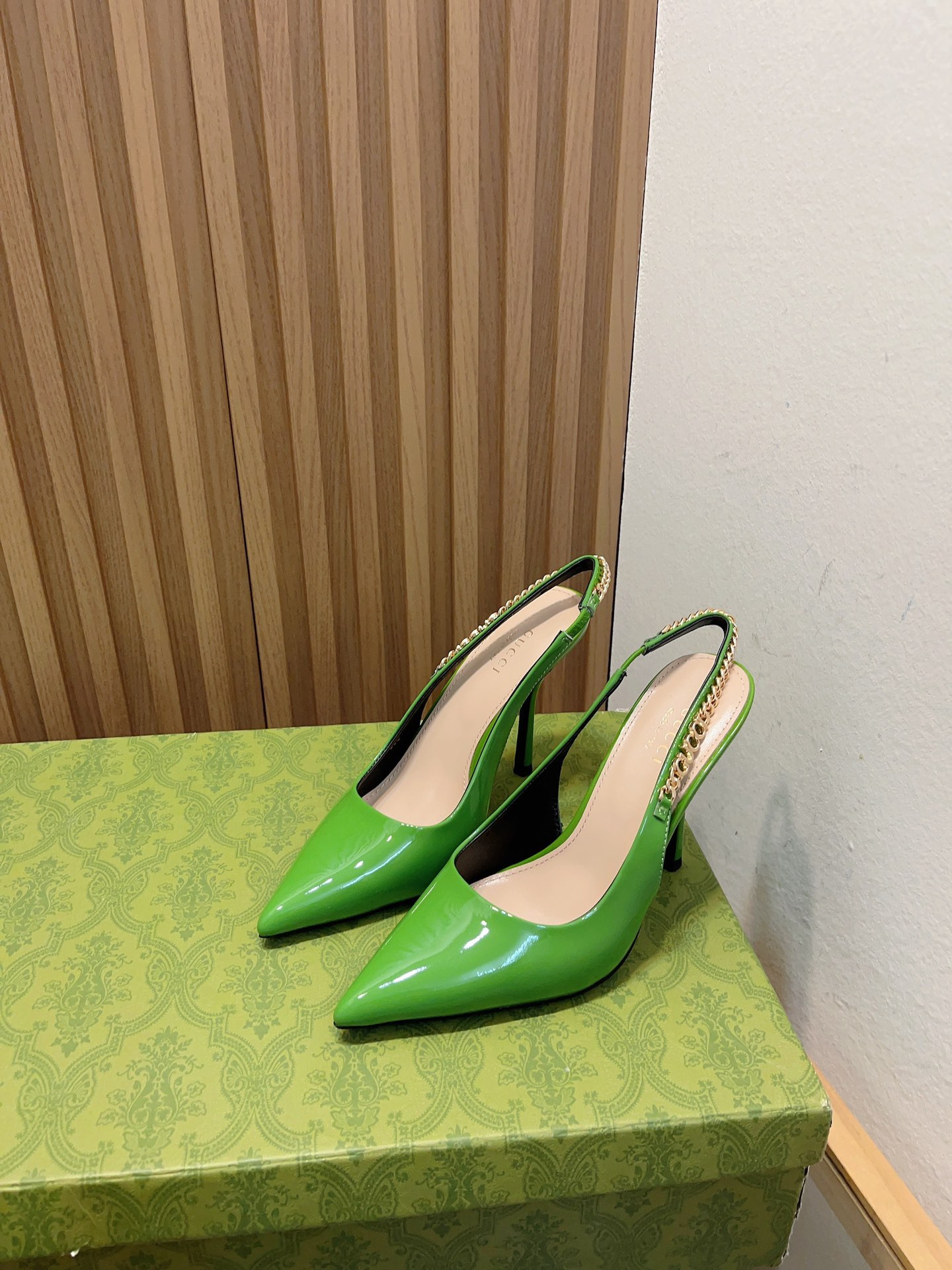 Gvc*1 SIGNORIA SLINGBACK PUMP High