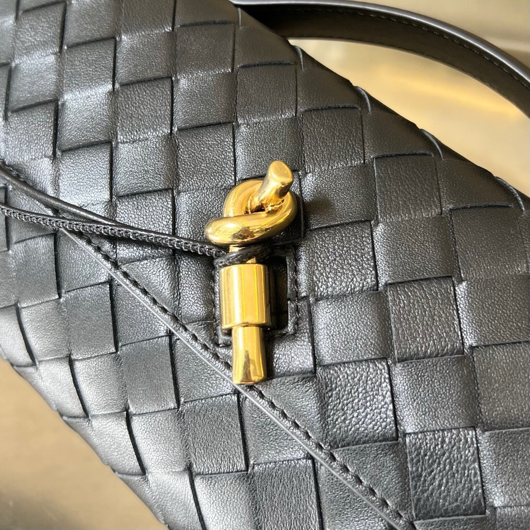 B0tt*ga Ven*ta Long Clutch Andiamo With Handle Black 31x13x3cm