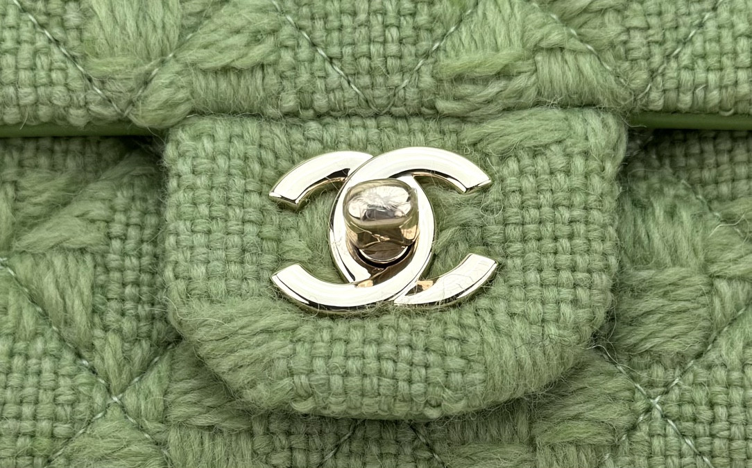 Ch**el MINI CLASSIC 11.12 HANDBAG 20 12 × 20 × 6 cm