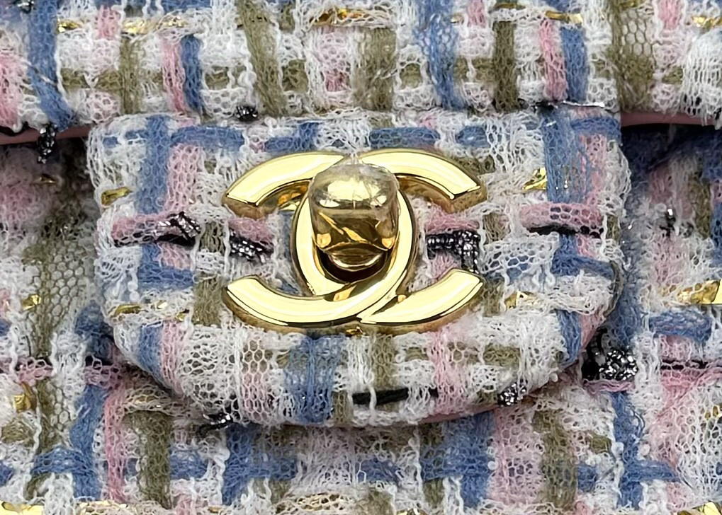 Ch**el MINI CLASSIC 11.12 HANDBAG 20 12 × 20 × 6 cm