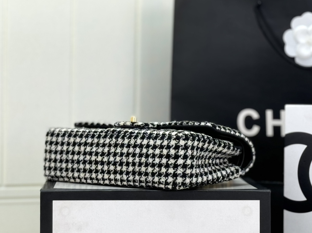 Ch**el MINI CLASSIC 11.12 HANDBAG 25 15.5 × 25.5 × 6.5 cm