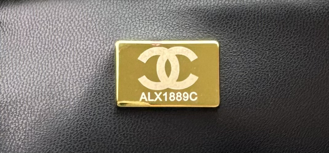 Ch**el MINI CLASSIC 11.12 HANDBAG 25 15.5 × 25.5 × 6.5 cm