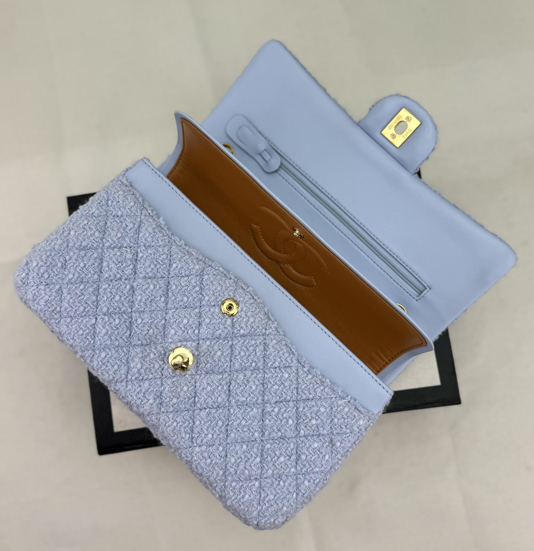 Ch**el MINI CLASSIC 11.12 HANDBAG 25 15.5 × 25.5 × 6.5 cm